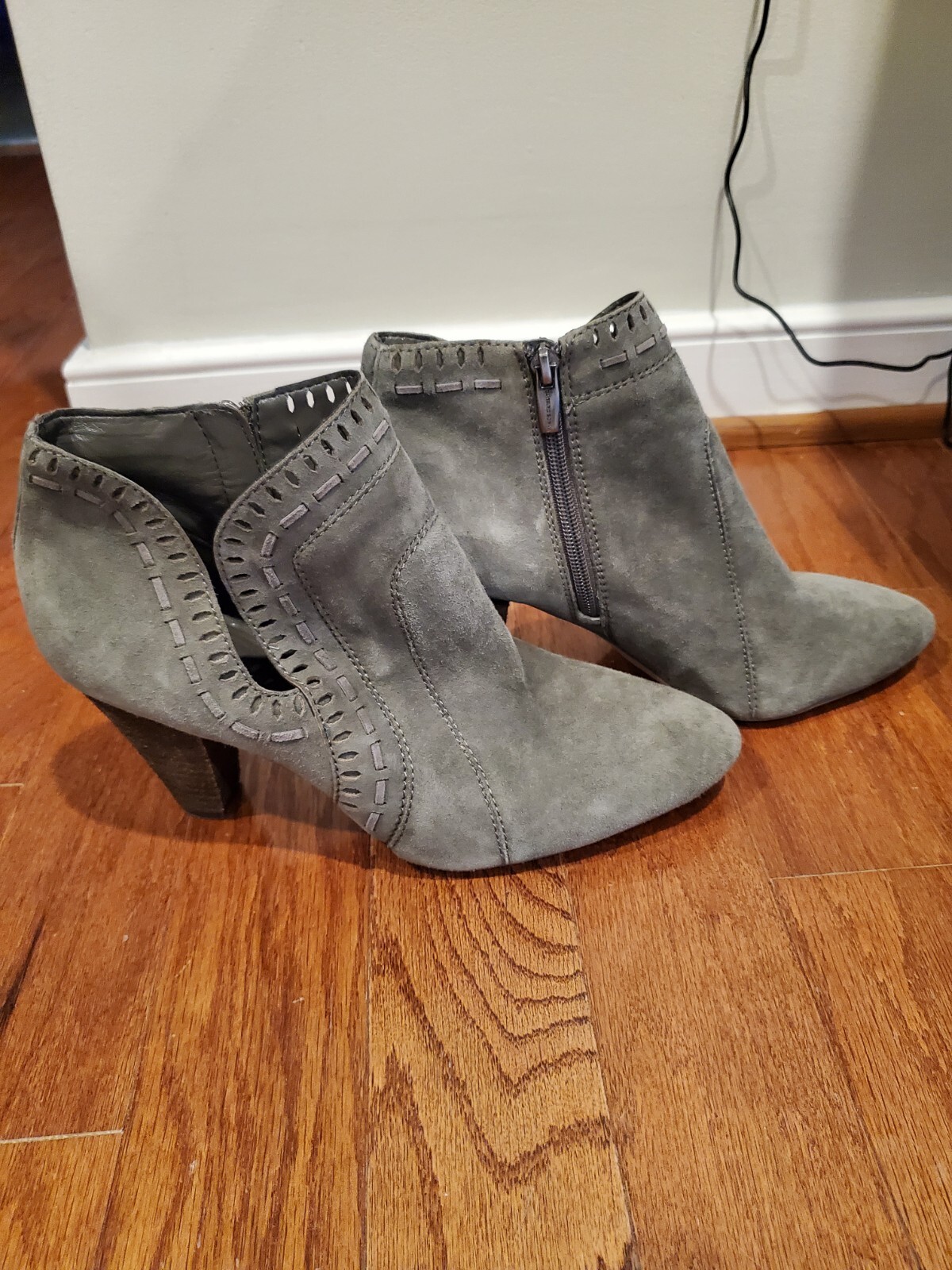 Vince Camuto | Womens Size 11M Grey Fileana Split Shaft Suede Leather Bootie