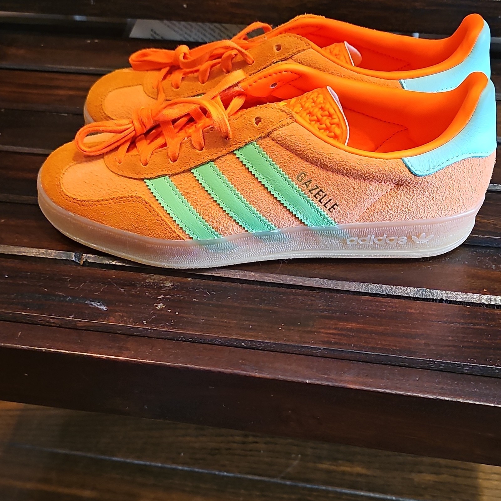 adidas Gazelle Women’s Orange Suede Lace-Up Sneakers Green Stripes US 8