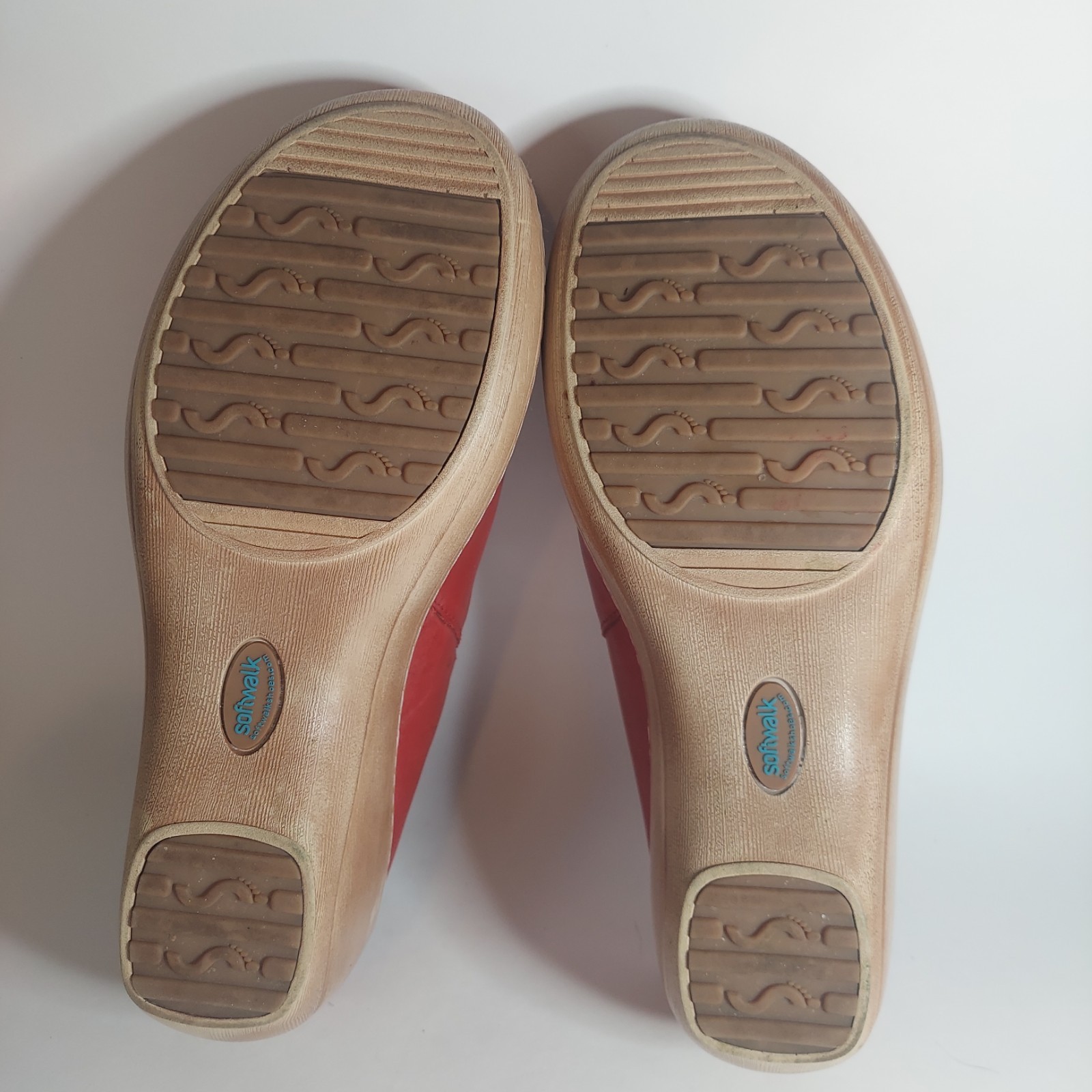 SoftWalk Madison Red Leather Clogs Women’s Size 11WW Comfort Slip On Shoes
