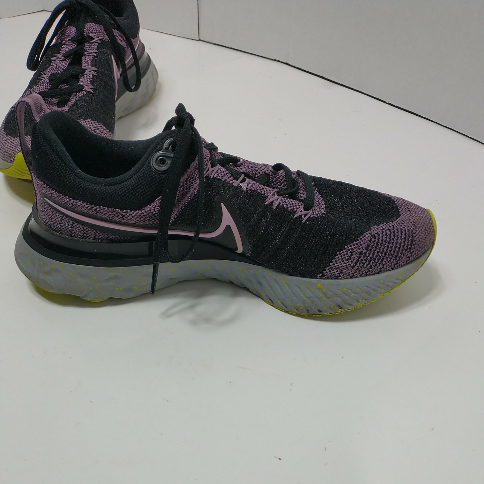 Nike Womens SZ 6.5 React Infinity Run Flyknit 2 CT2423-500 Black Running Shoes