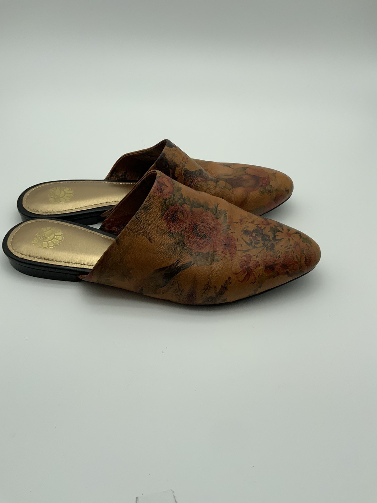 Jatarea Neela Woman’s Shoes Size 9