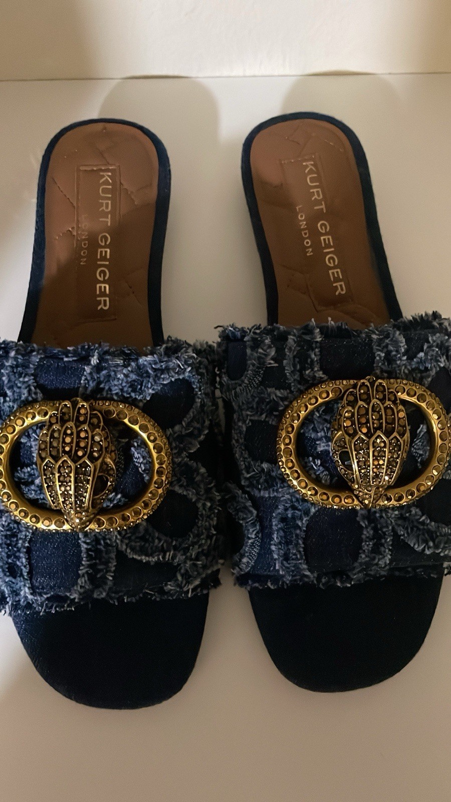 Kurt Geiger London Women’s Blue Slide Sandals Gold Logo Buckle US 7.5 EU39