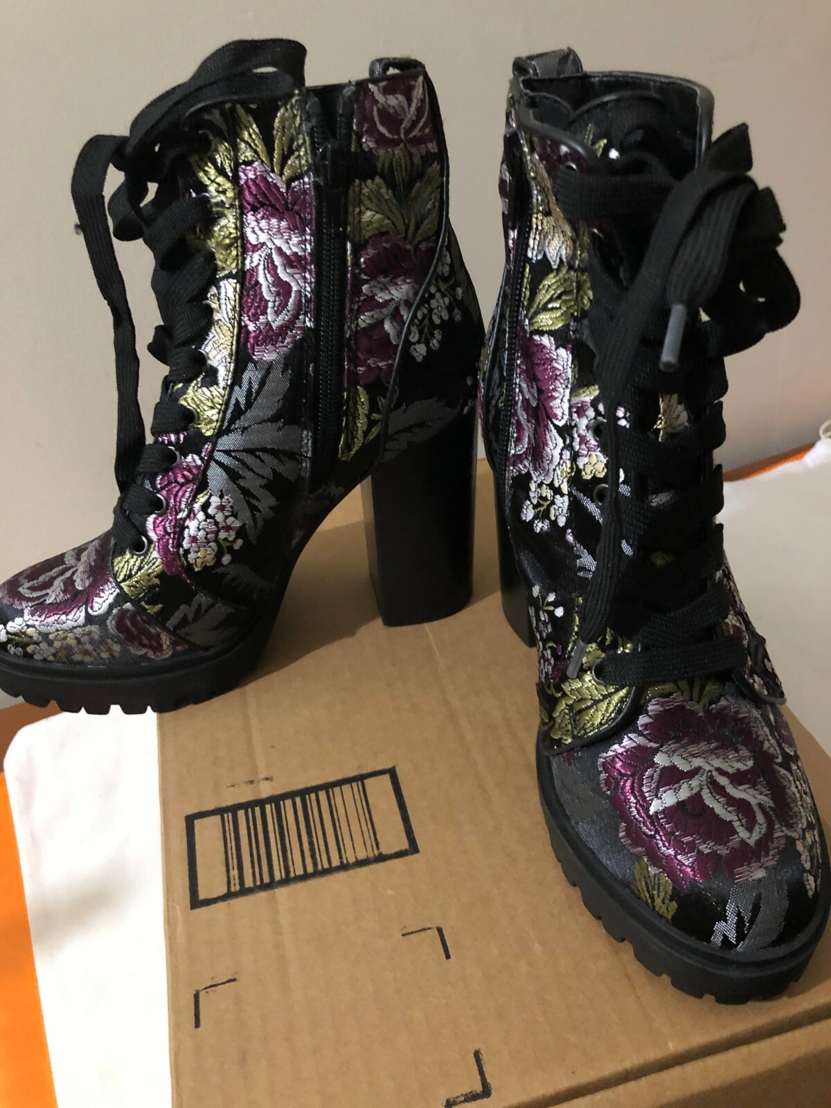 Steve Madden Laurie/Laurie Fabric Upper PU& Fabric Lining PU Sock ManMade Sz 6.5