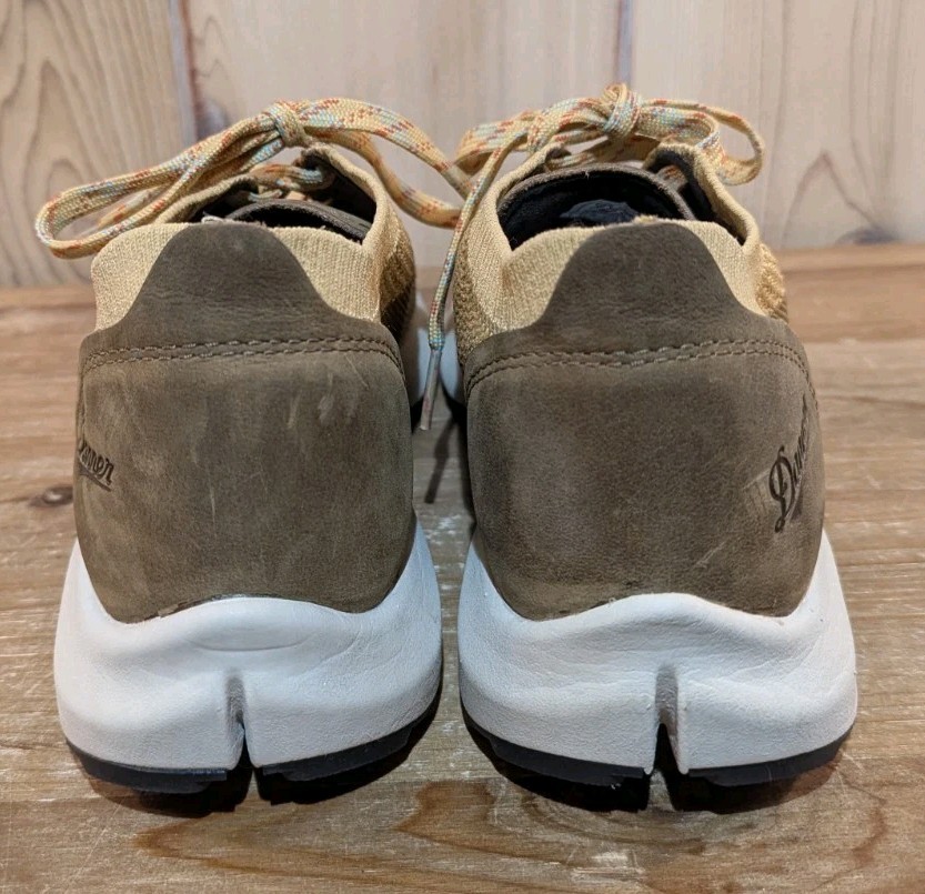Danner Women’s Caprine Low Summer Wheat Size 10 Hiking Trail Shoes