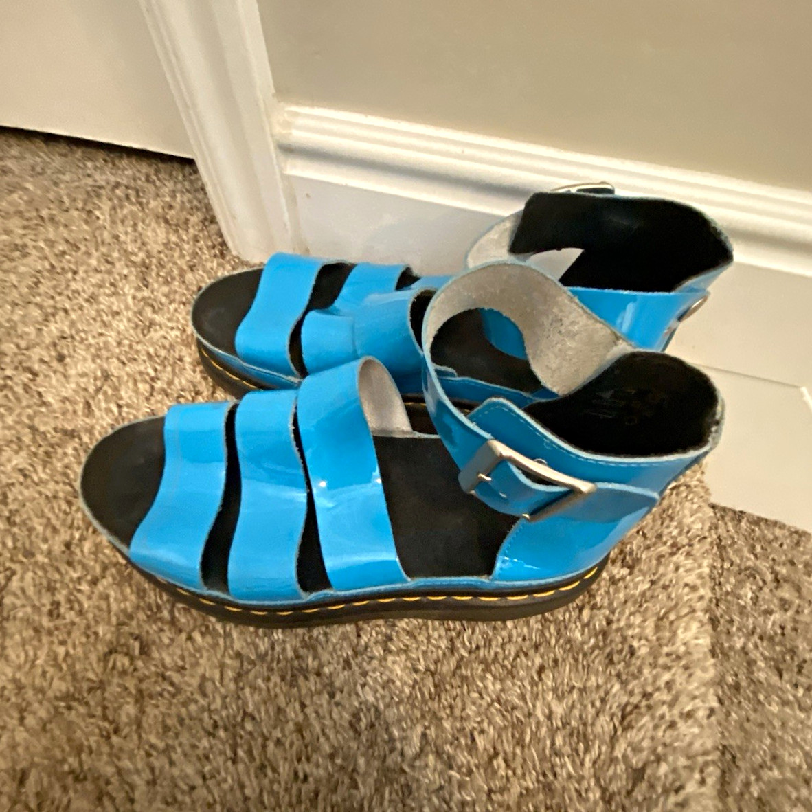 Dr. Martens Women’s Sandals Size 8 Blue Black Patent Leather Strappy Buckle