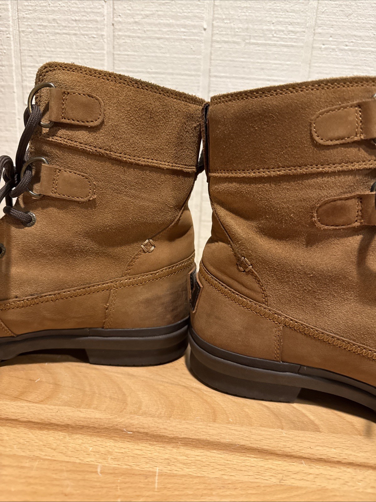 UGG Women’s Hapsburg Duck Boots, Size 8.5 W, Brown Leather, Waterproof Shearling