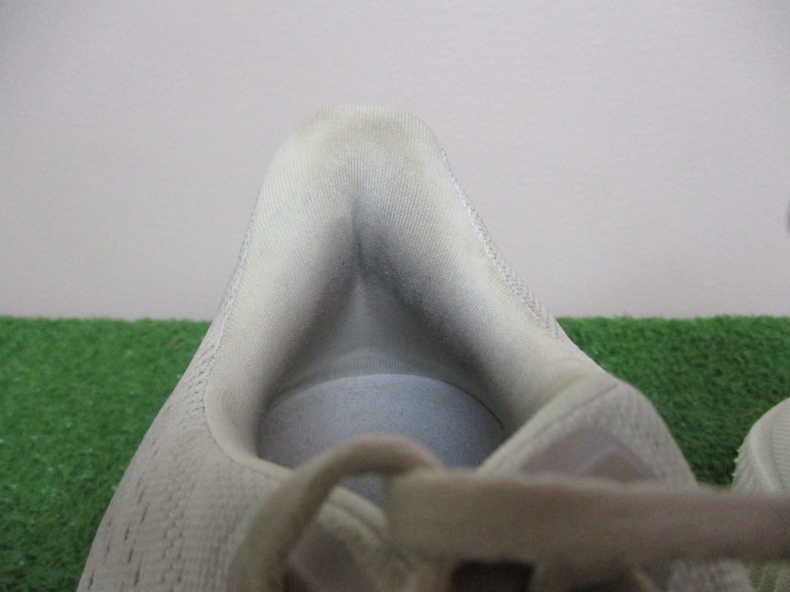 Brooks Ghost 17 Womens Size 9.5 Medium B Grey Chateau Running Sneakers