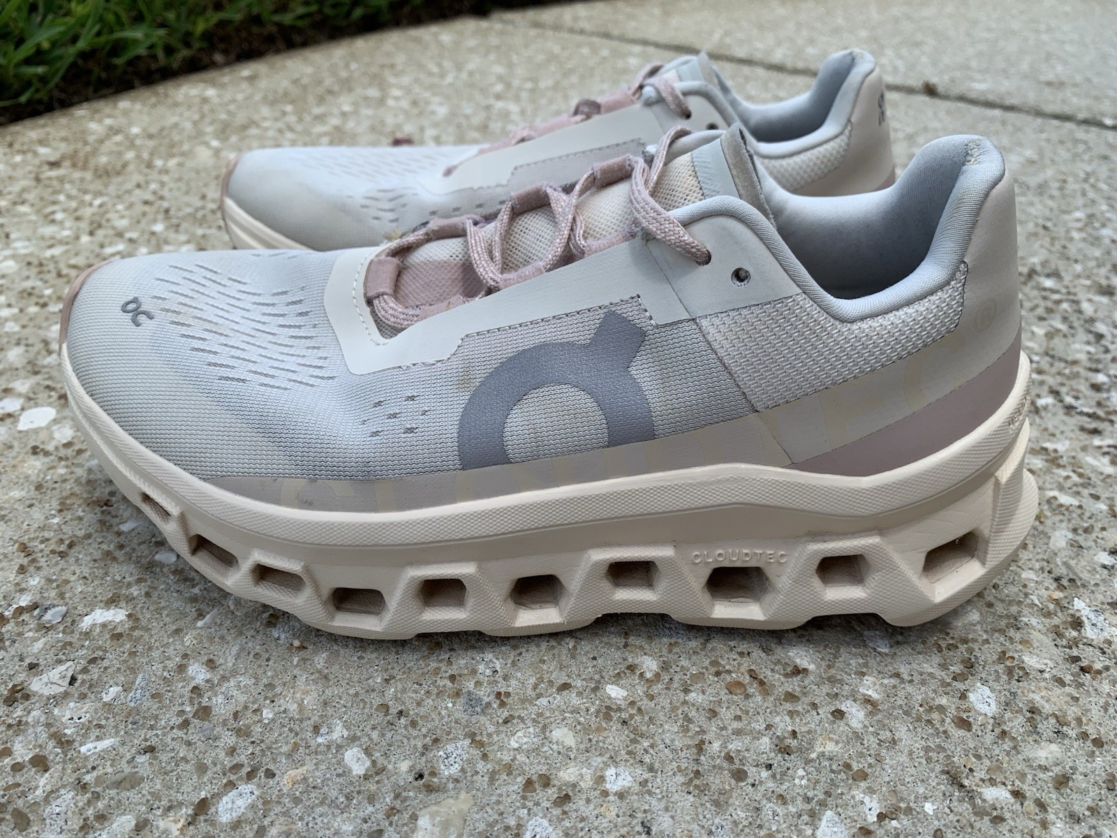 Size 8 – On Cloudmonster Moon Fawn Womens Athletic Running Shoes Sneakers