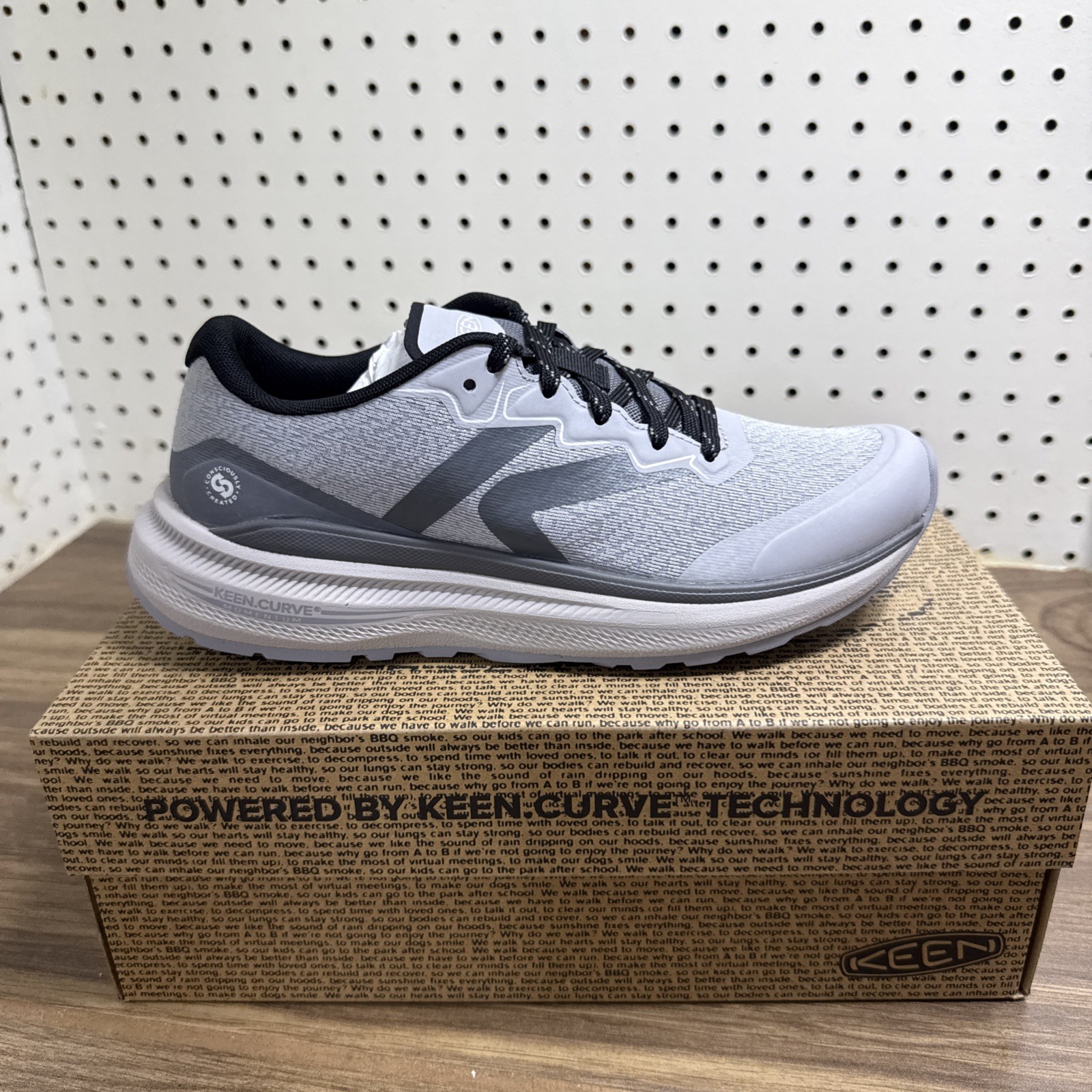 KEEN WK500 Walking Shoes Women Size 8 Alloy Steel Grey Solid Regular Modern