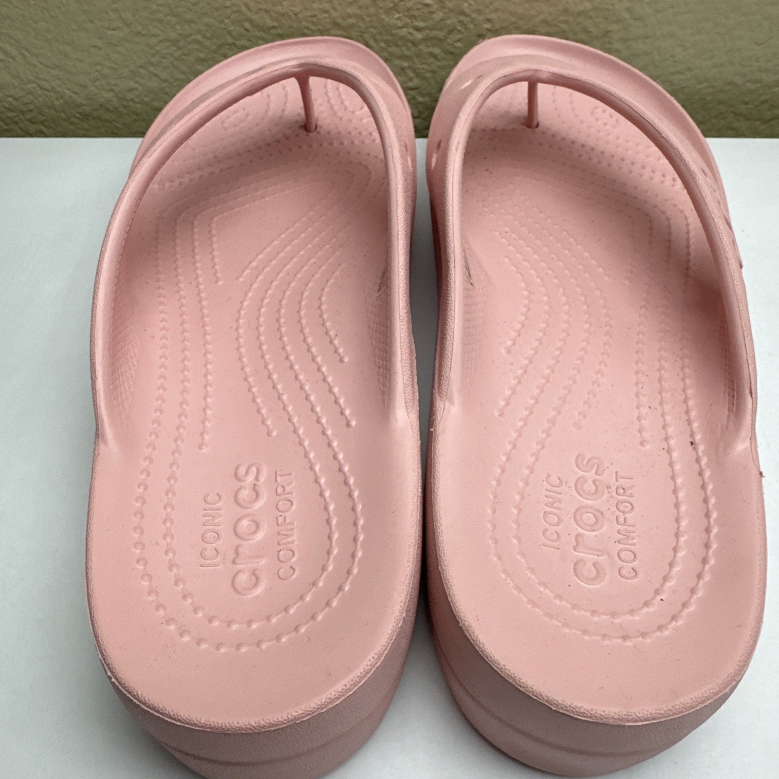 NEW Crocs Baya Platform Flip Pink Platform Flip Flops Womens US 9 Iconic Comfort