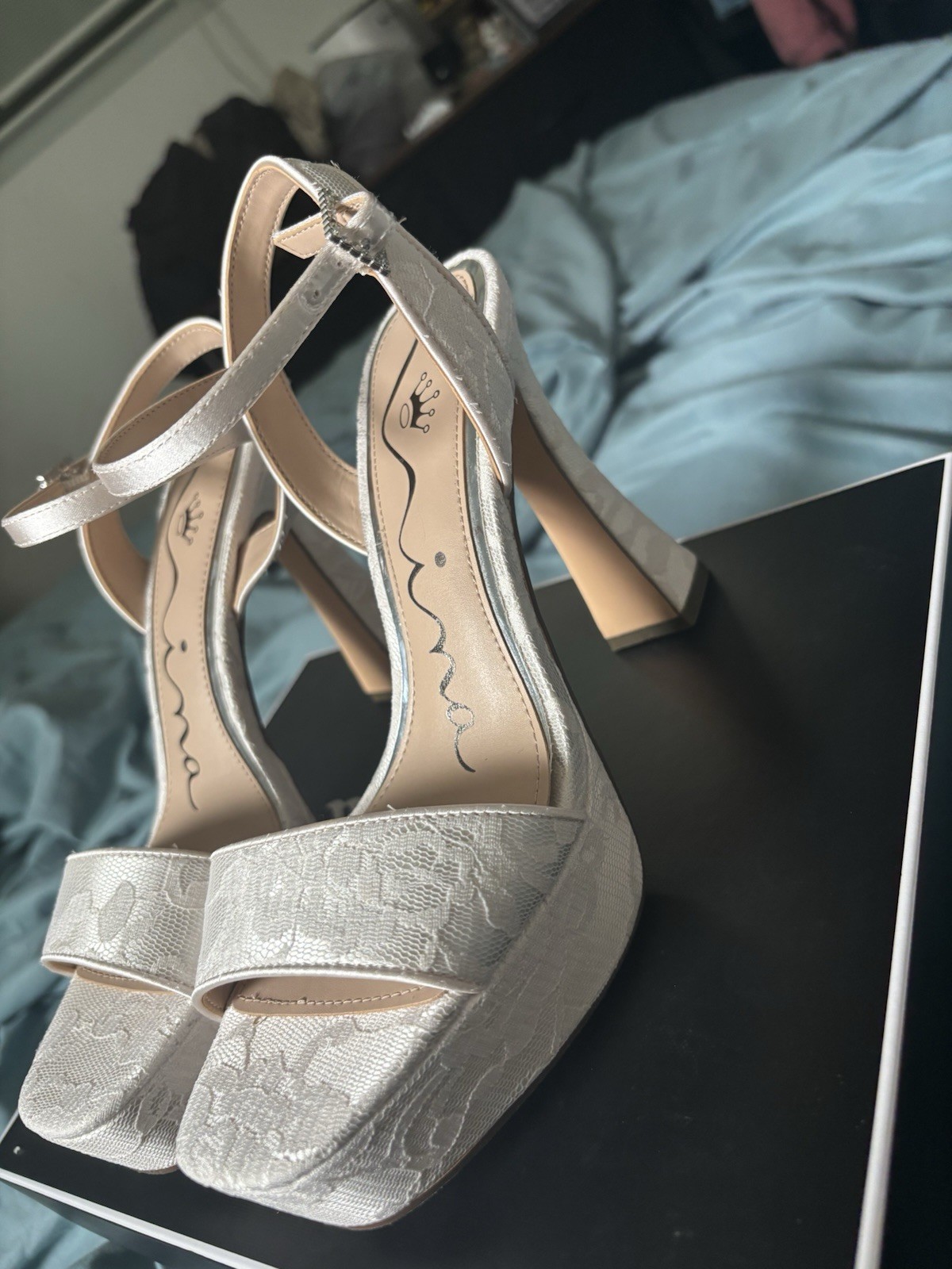 Nina Alma Ivory Lace Ultra-High Platform Sandals – Size 6.5 – NEW