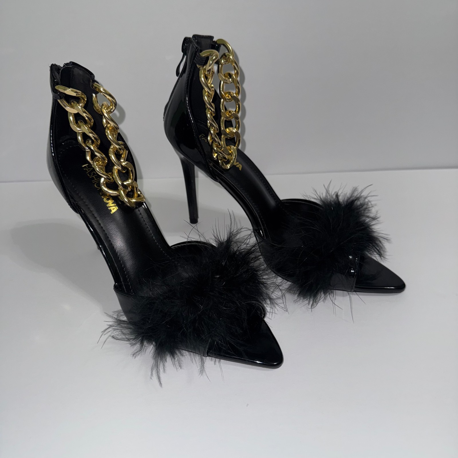 Fashion Nova Chain Feather High Heels Women’s Size 8