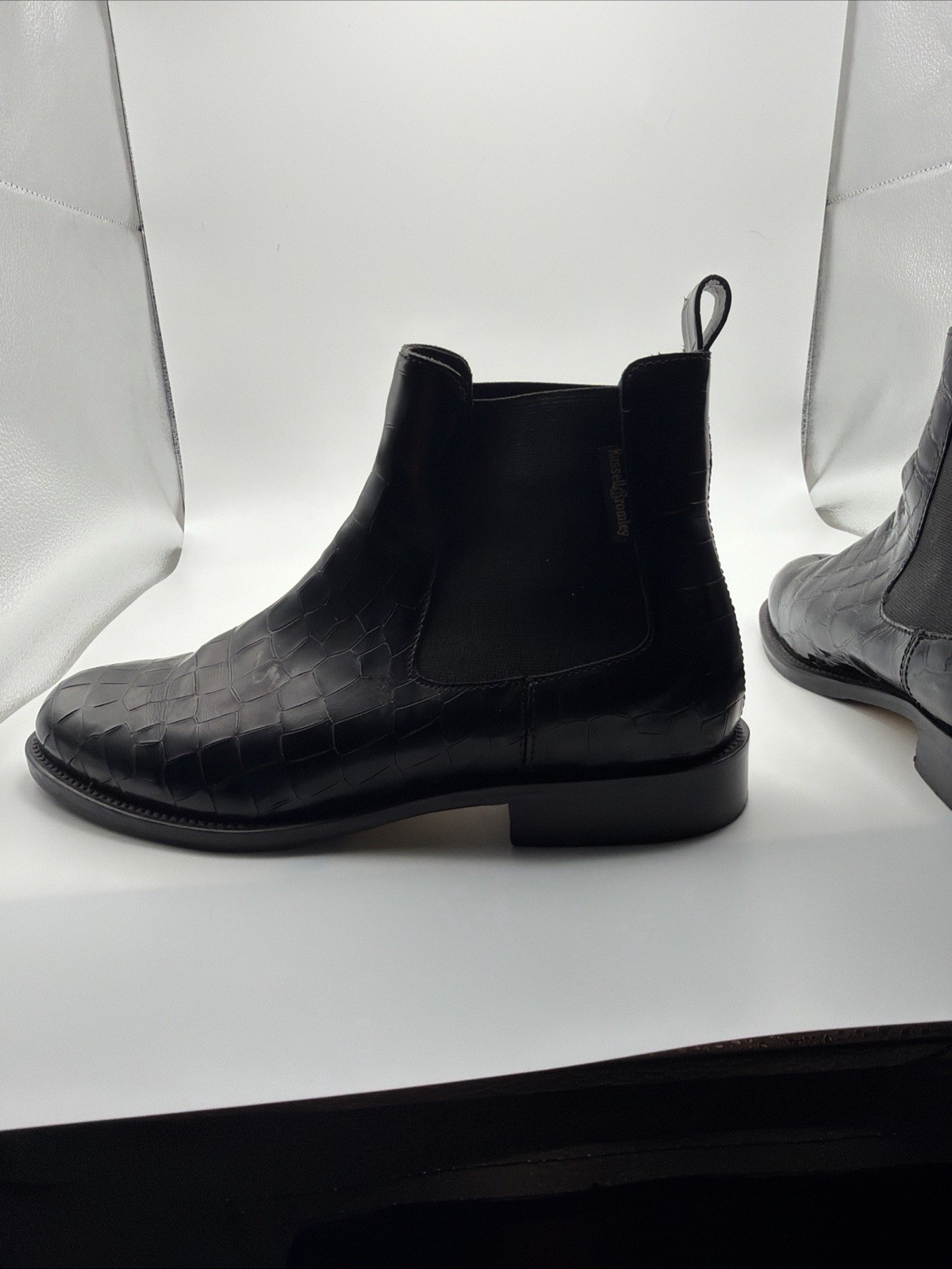 Russell & Bromley Chelsea Boots Black Croc Embossed Leather EU 37.5 US 6.5