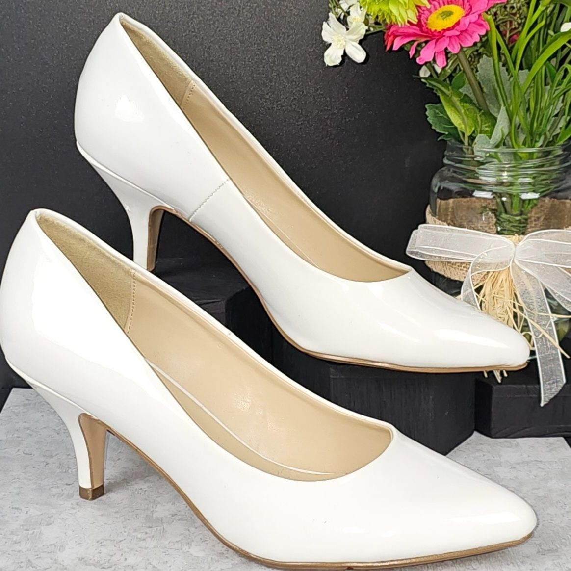 Dressy Office Workwear Business Casual Elegant Modern Chic White 3″ Pumps US 9
