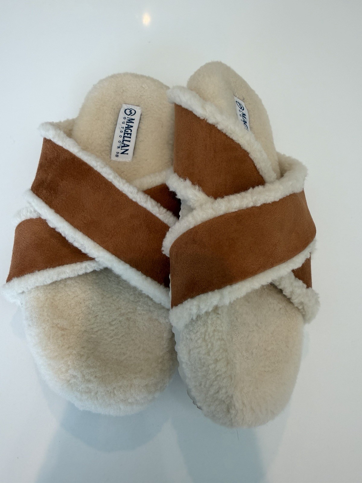 Magellan Outdoors Women’s Slide Slippers Faux Fur Lined Brown/Beige Size 8