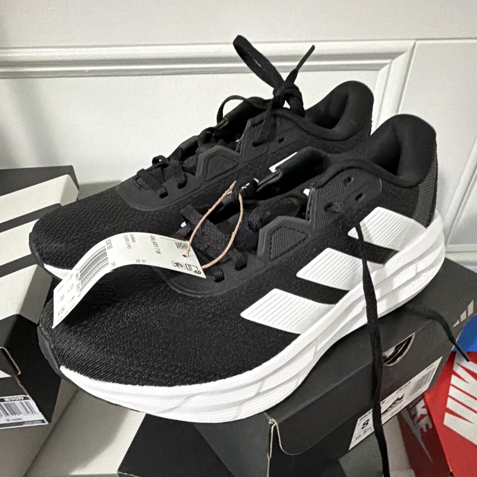 adidas Galaxy Women’s Running Shoes Black/White/Carbon size 8