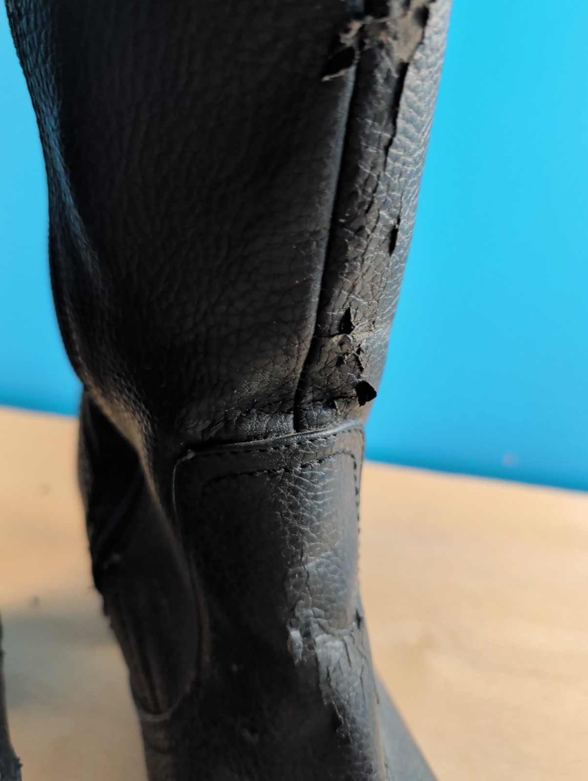 Women’s 9 Black Leather Boots Side Zipper Block Heel