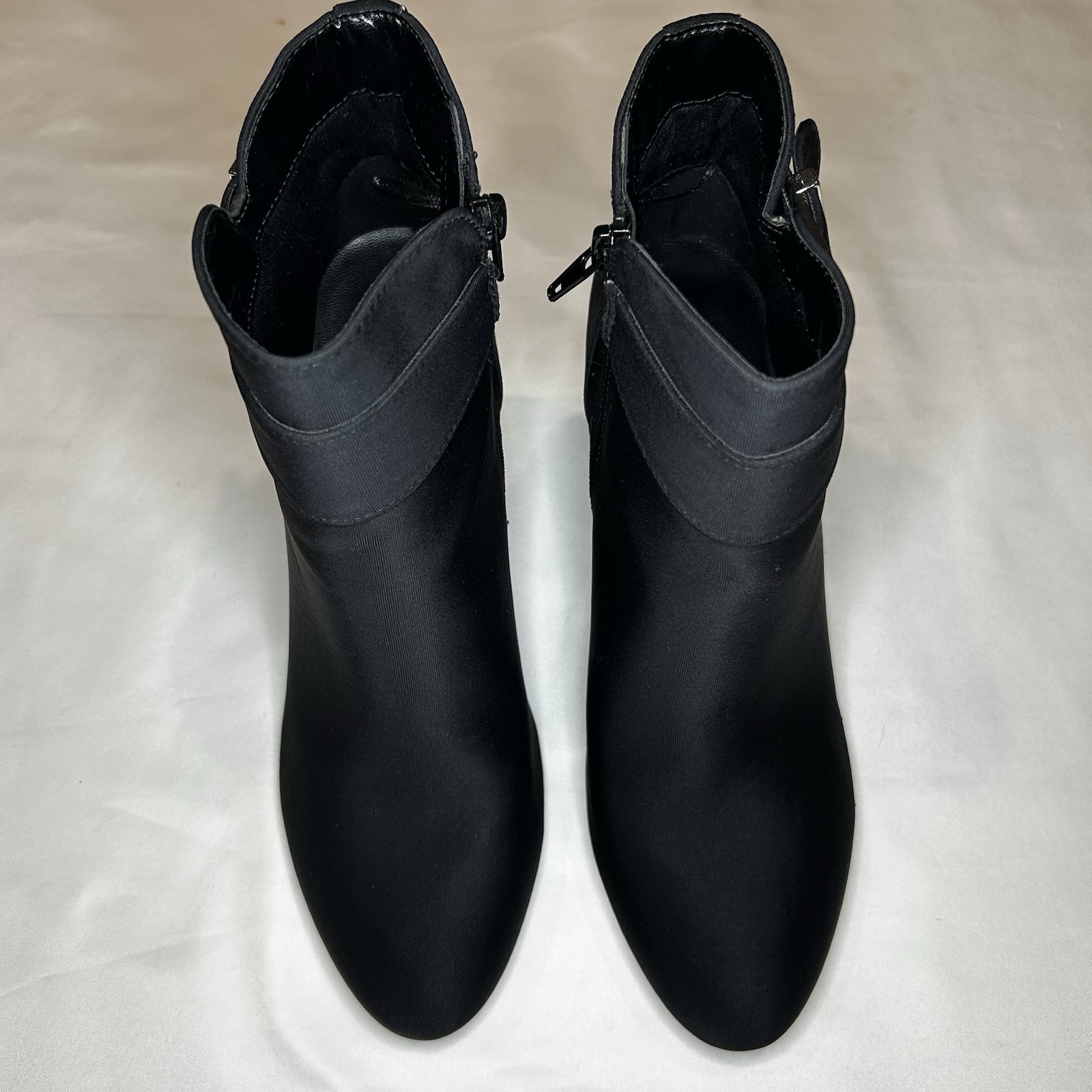 Black Fabric Unisa Rowen Booties Block Heel Silver-tone Buckle Detail Size 8M