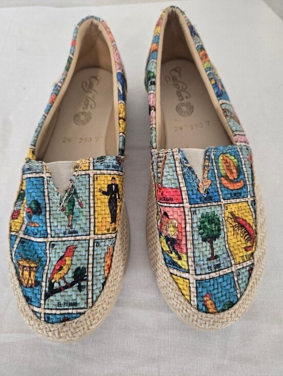 Calzaleon Lotería Print Espadrille Woven Multicolor Flats Art to Wear, 6-6.5