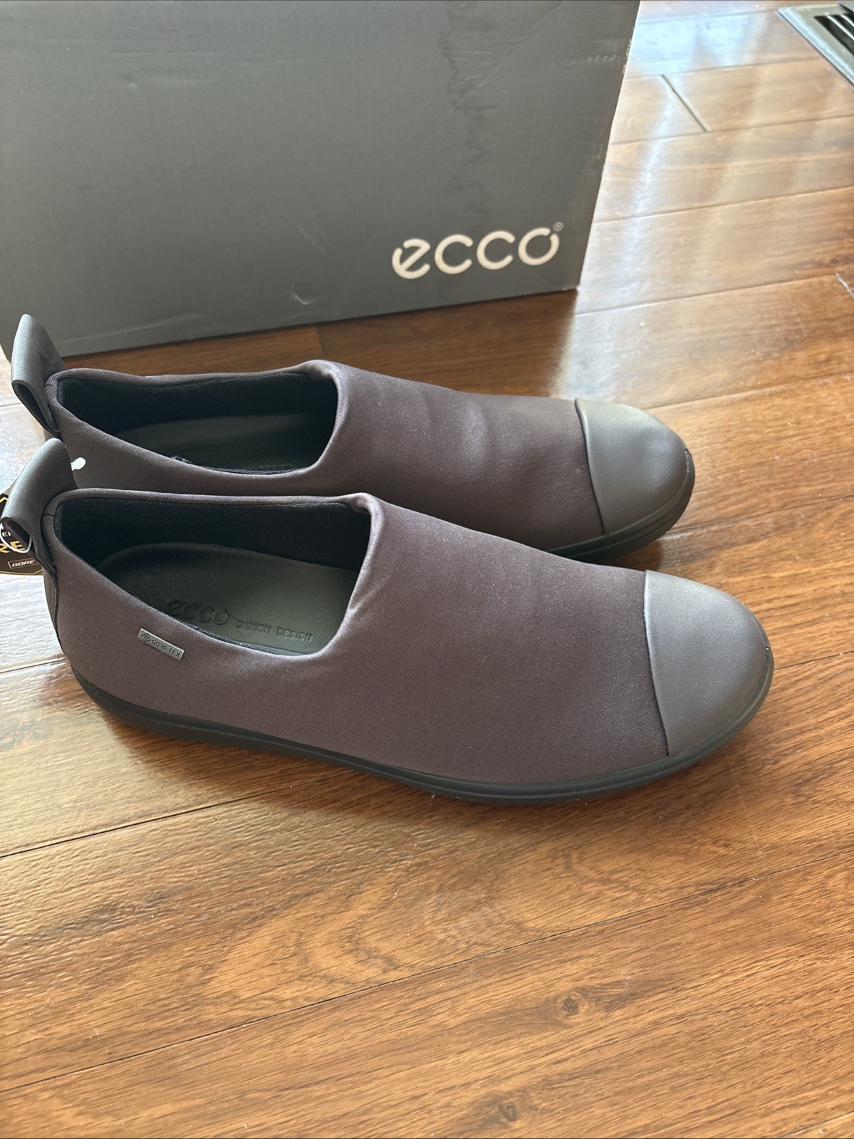 ECCO Soft 7 Neoprene Cap Toe Slip on Sneakers Women’s Size EU 40 US 9-9.5