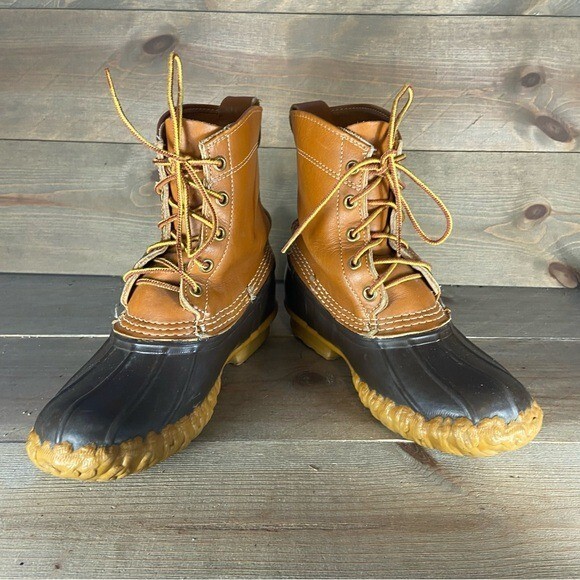 Ll Bean Womens size 6 duck boots brown leather waterproof hunting shoes
