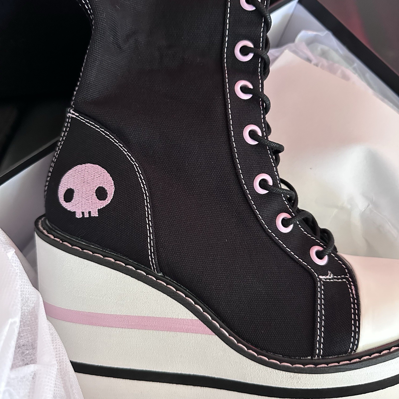 YRU x Kuromi Detention Platform Boots Black Pink White Women’s New In Box Size 9