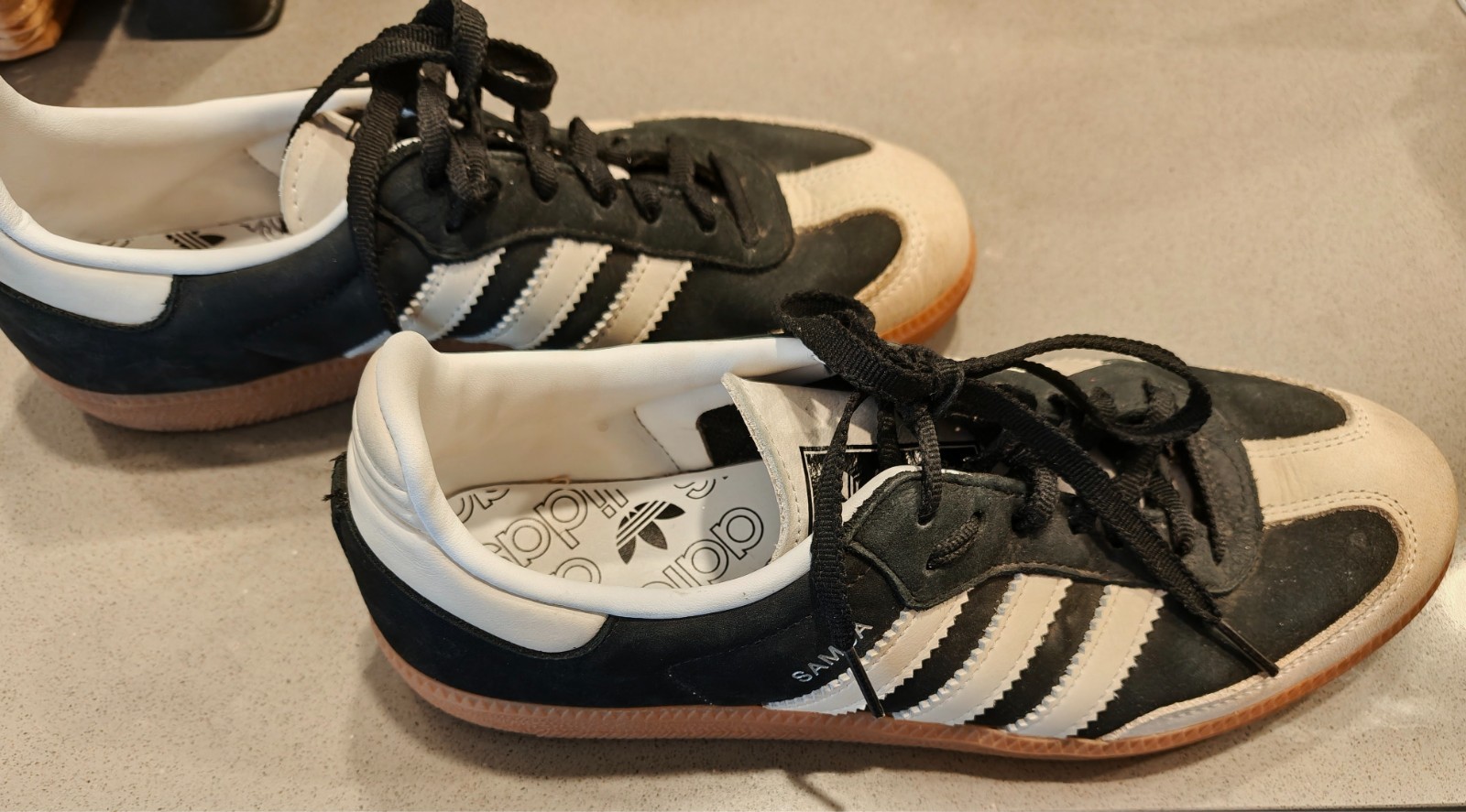 Adidas Women’s 10.5 Samba OG sneakers in the Black/Cream/Gum