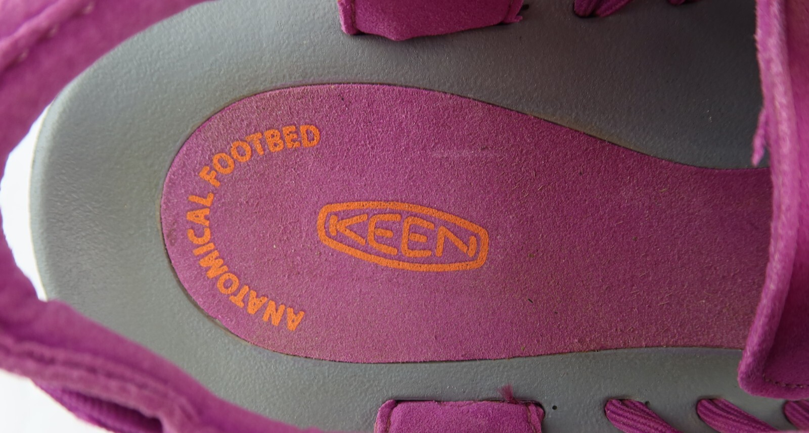 Keen Women’s Uneek 8MM Rock Sandals Magenta Pink / Orange Size 10.5