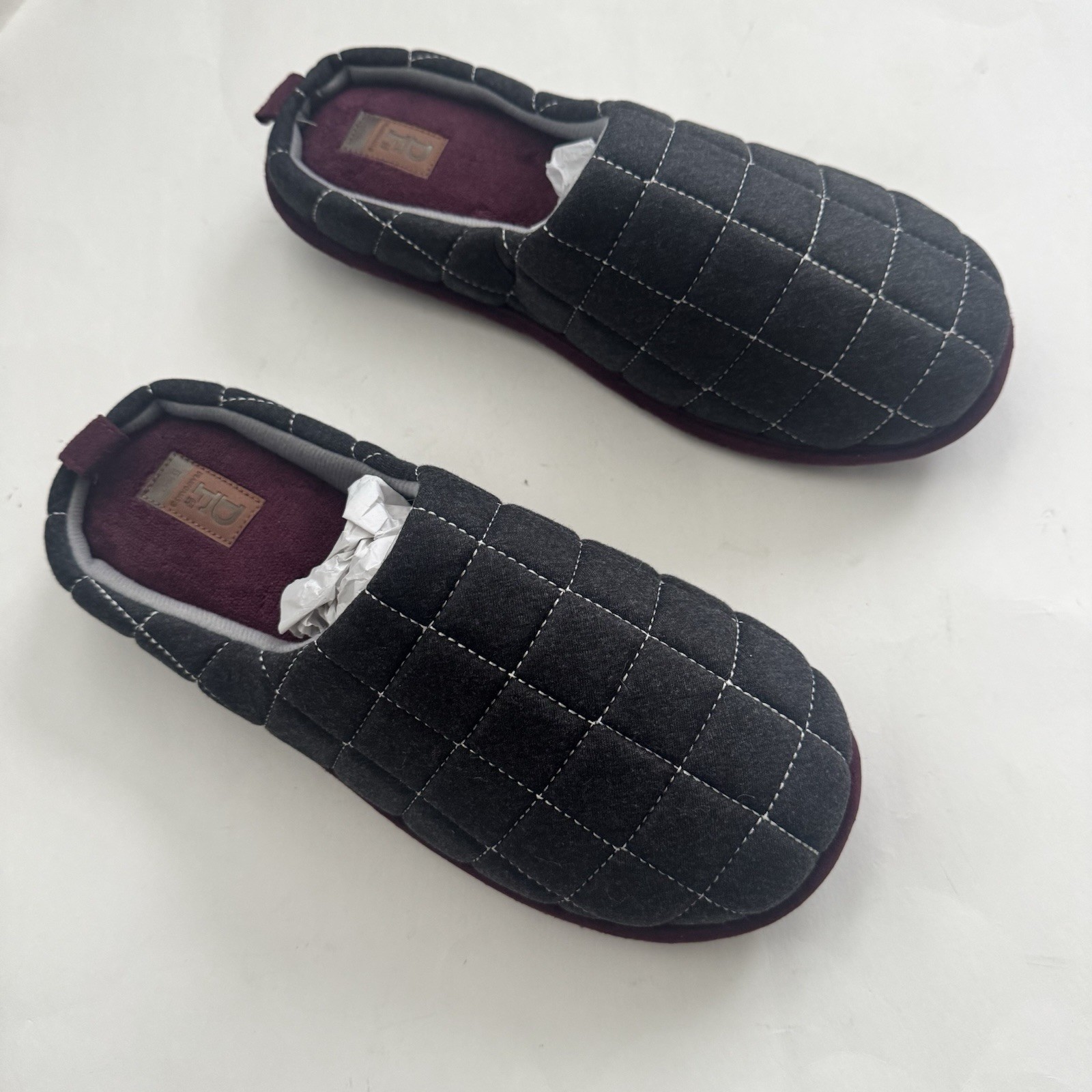Dearfoams Quilted Clog Slippers Men M 9-10 Charcoal Grey Maroon House Shoes