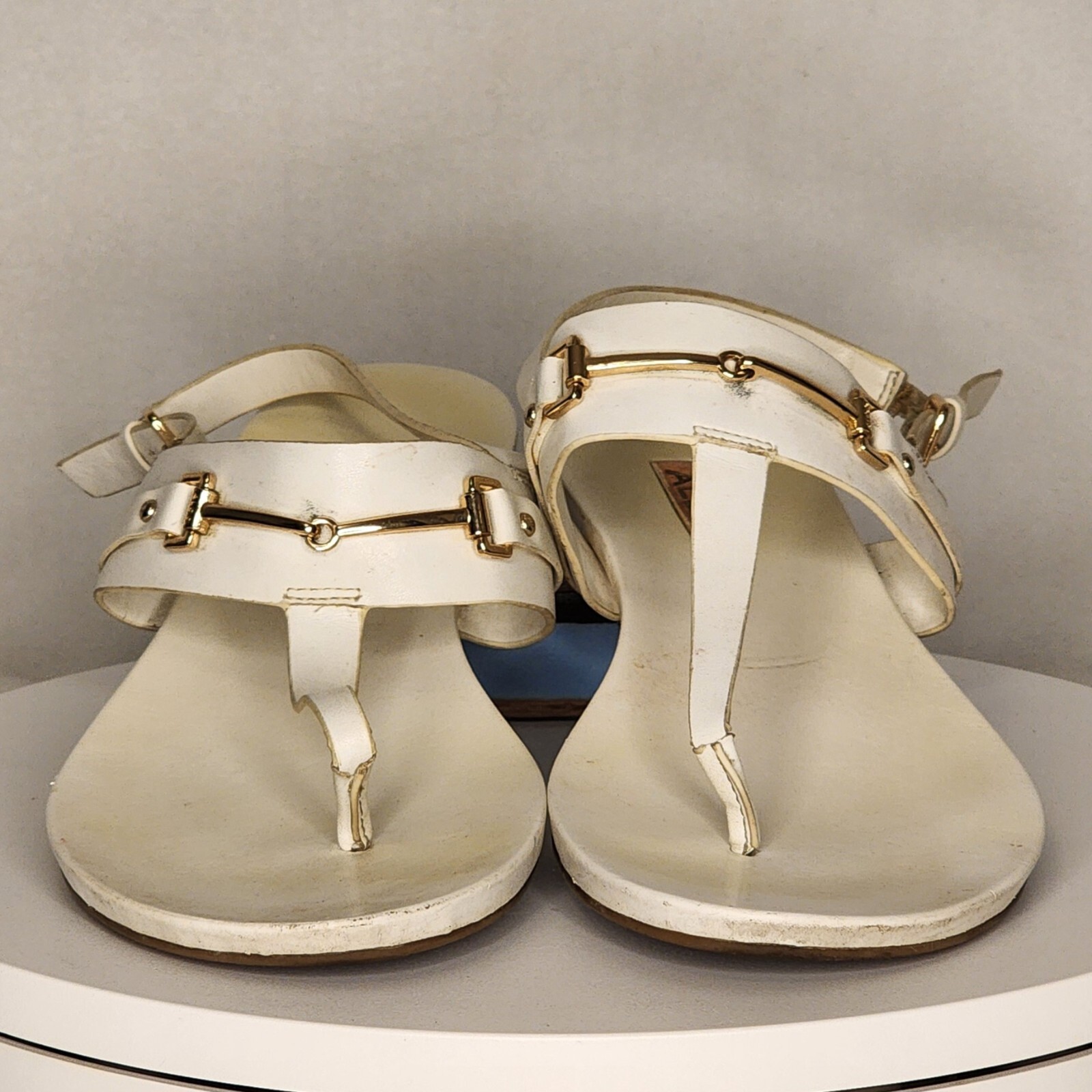Aldo White Faux Leather Thermoplastic Rubber Sole Gold Buckle Sandals Women 8.5