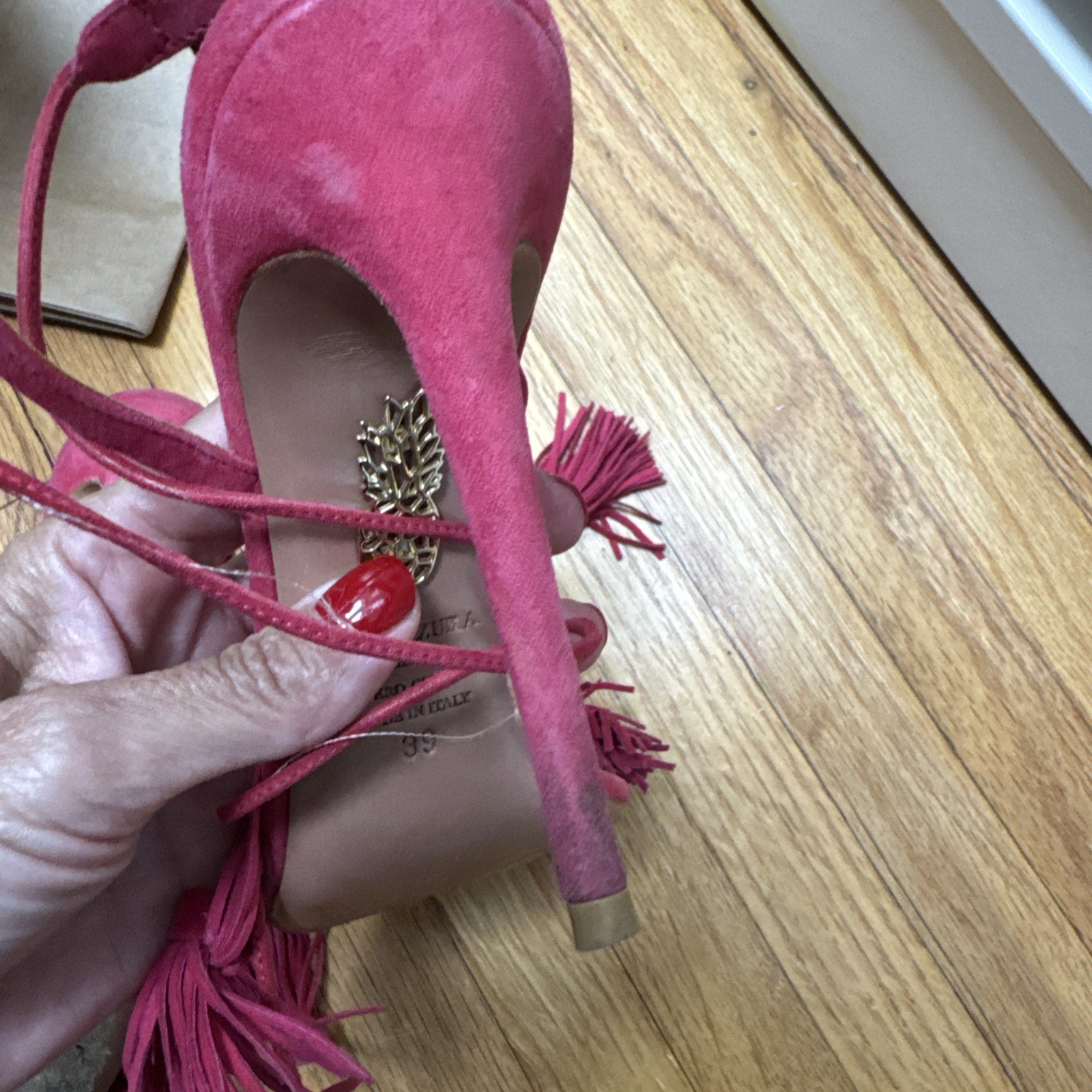 AQUAZZURA Pink Suede Tassel Accents Sandals Size 39 Good Used Condition