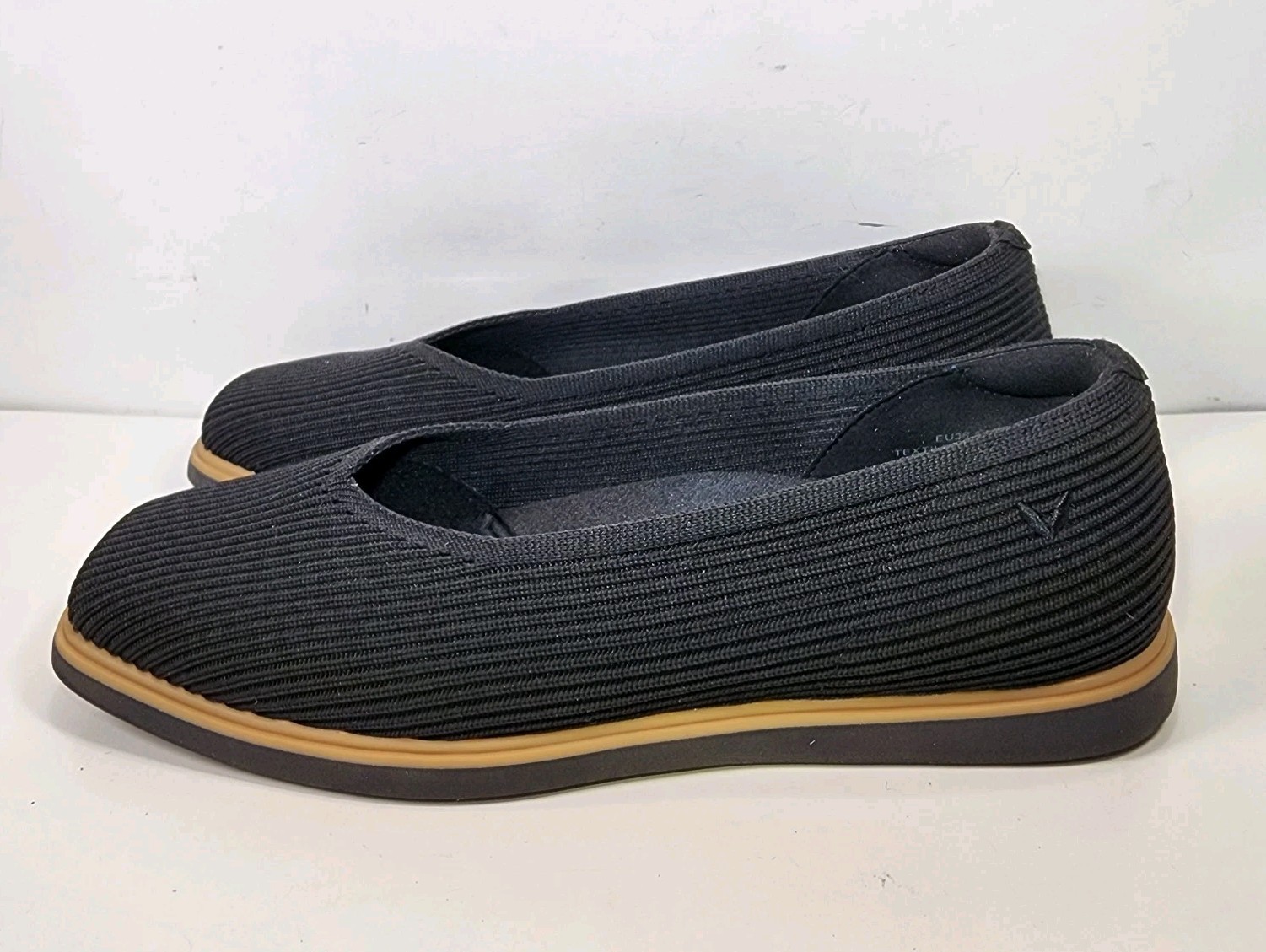 VIVAIA Mabel Square Toe All Day Standing Flats Womens 6 Black Comfort Shoes