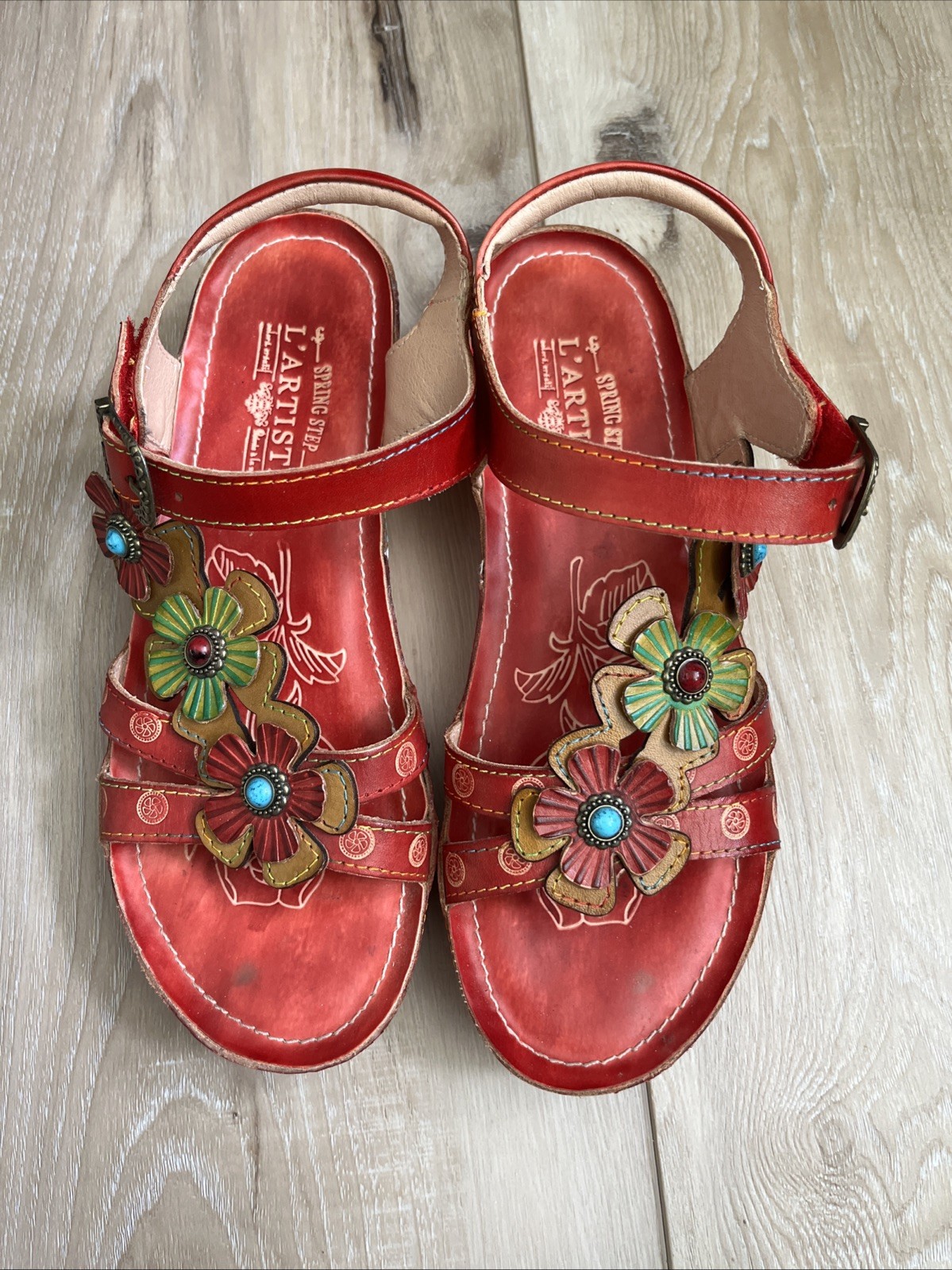 L’Artiste Spring Step Leather Goodie Flower Sandal Red Size 40 US Size 9