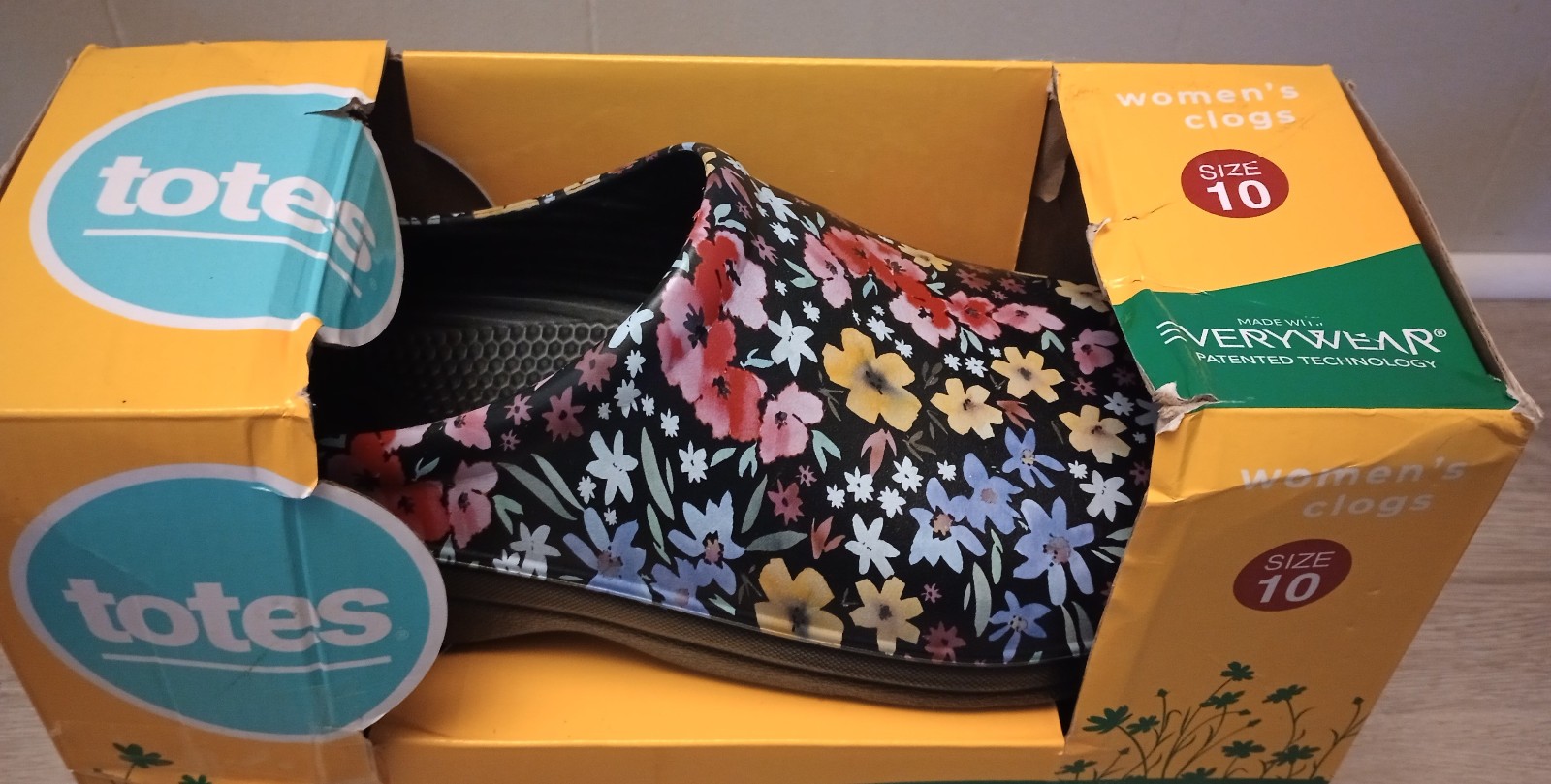 totes Women’s Ultra Tough Super Comfy Lightweight Size 10 Floral Gardening Clog