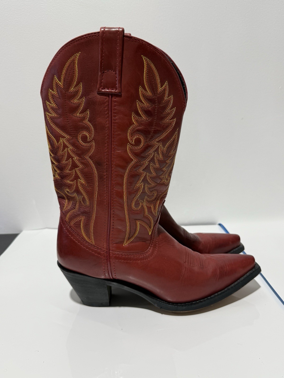 Women’s Laredo Burnished Red Madison Western Cowboy Boots 8 Snip Toe