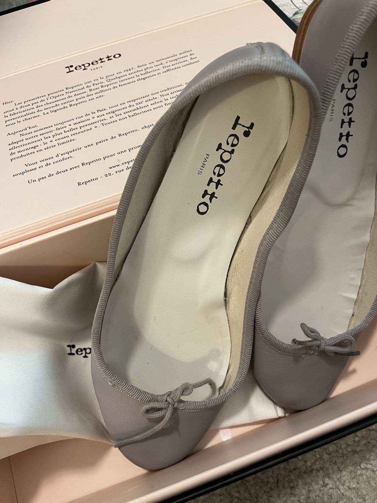 Repetto Women’s Gray Leather Ballet Flats Bow Slip-On Round Toe EU 37 US 6.5
