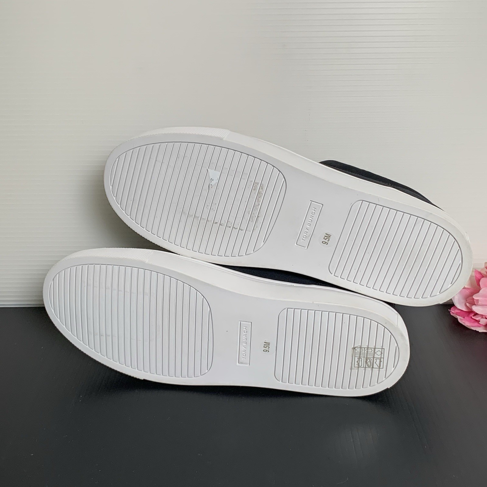 Tory Burch – Blossom Neoprene Floral Slip On Sneakers – Size: 9.5 M