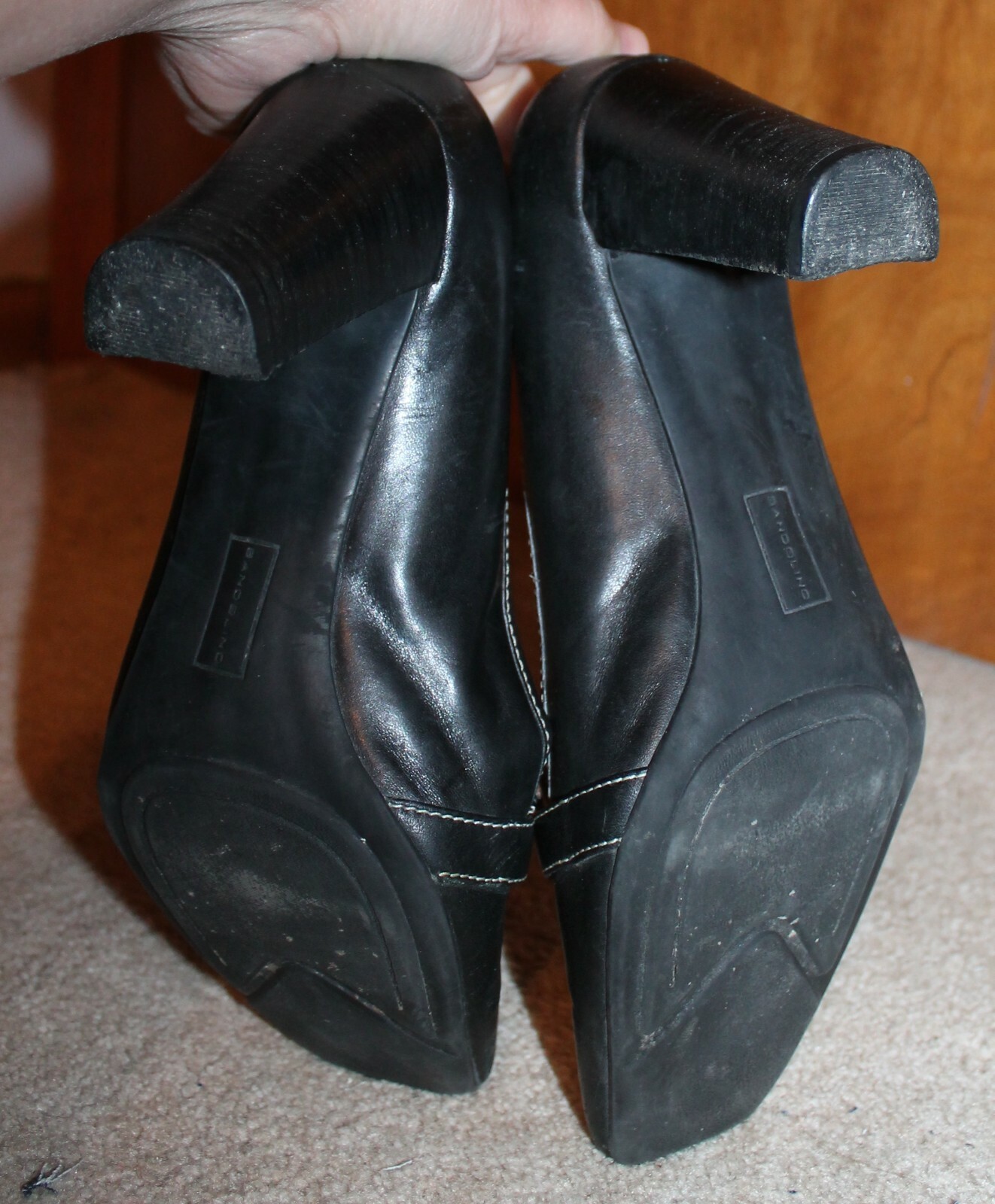 BANDOLINO Ladies’ Sz 8.5 HEELS/PUMPS (black matte leather; 3.25″ heel) EUC