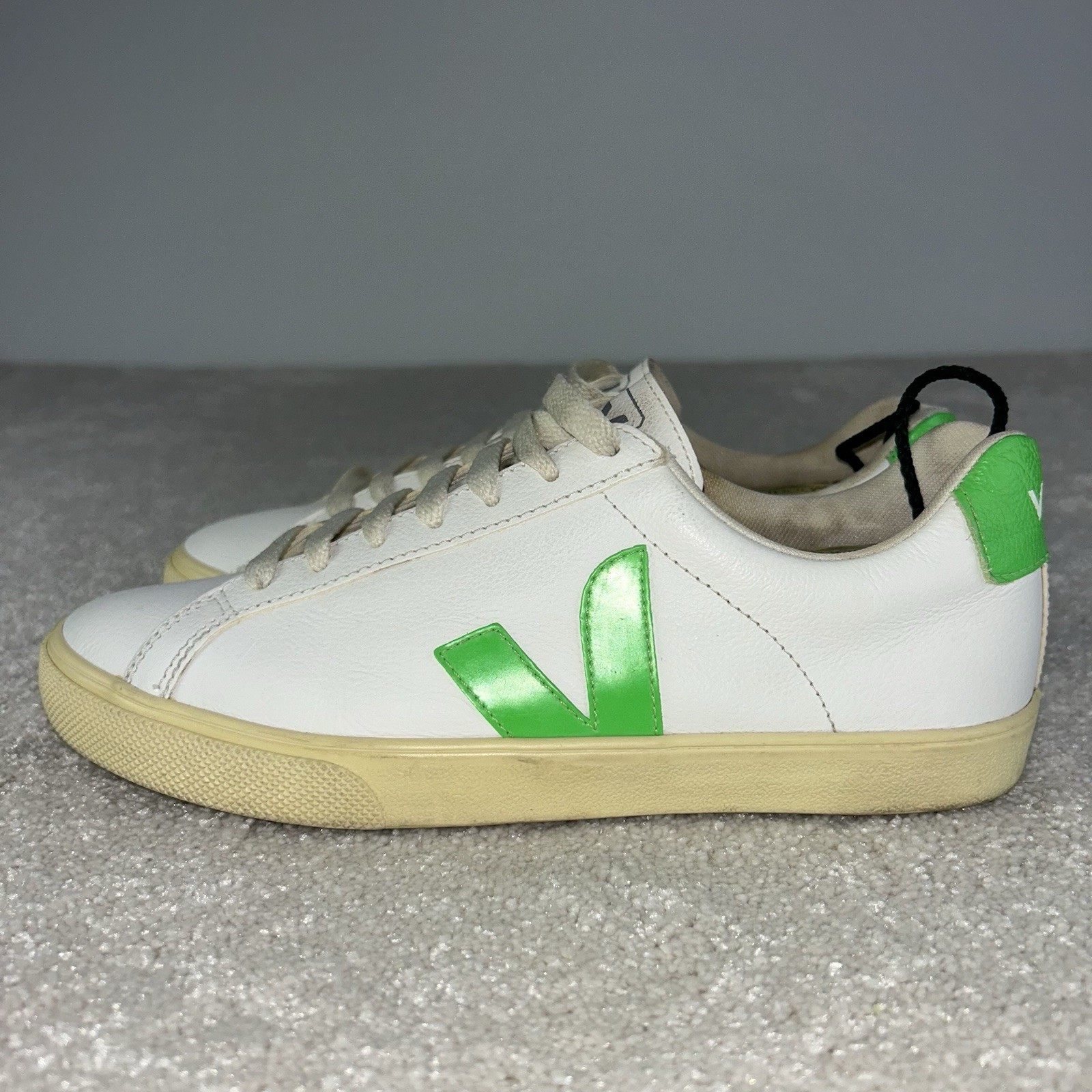 VEJA Esplar Logo Low Sneakers White & Absinthe Neon Green Leather Size 39 / 8 US