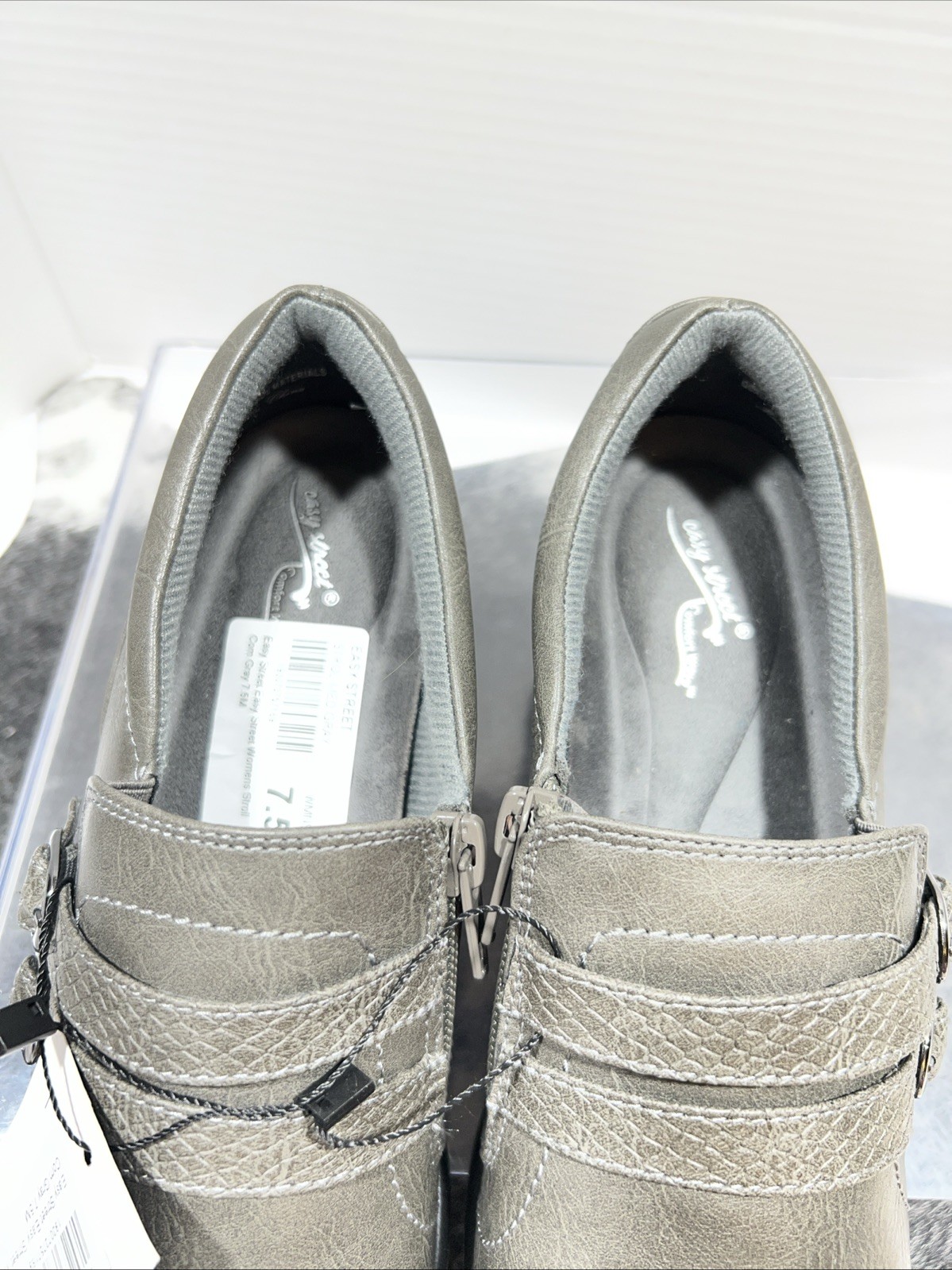 Easy Street Women’s Faux Leather Grey Stroll Comfort Shoes Size 7.5