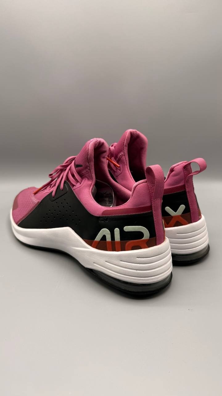 Nike Air Max Bella TR 3 Women’s Training Shoes — Pink/Black US 10, Worn Once