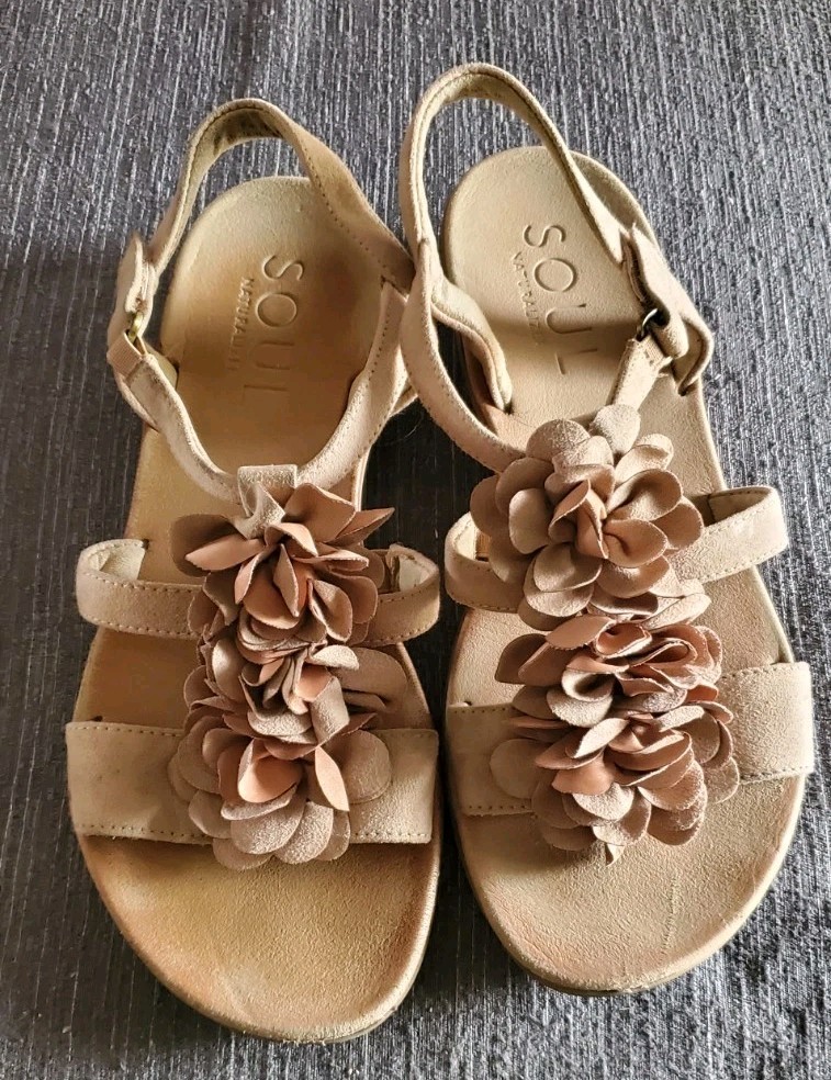 Soul Naturalizer Women’s Straps Flower Vegan Suede Casual Sandals Rose Size 9