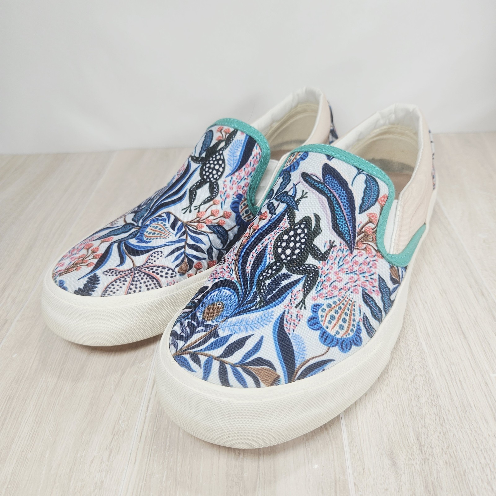 INKKAS Multi Color Groove Floral Unisex Canvas SNEAKER SLIPON 8.5 Women 6.5 Men