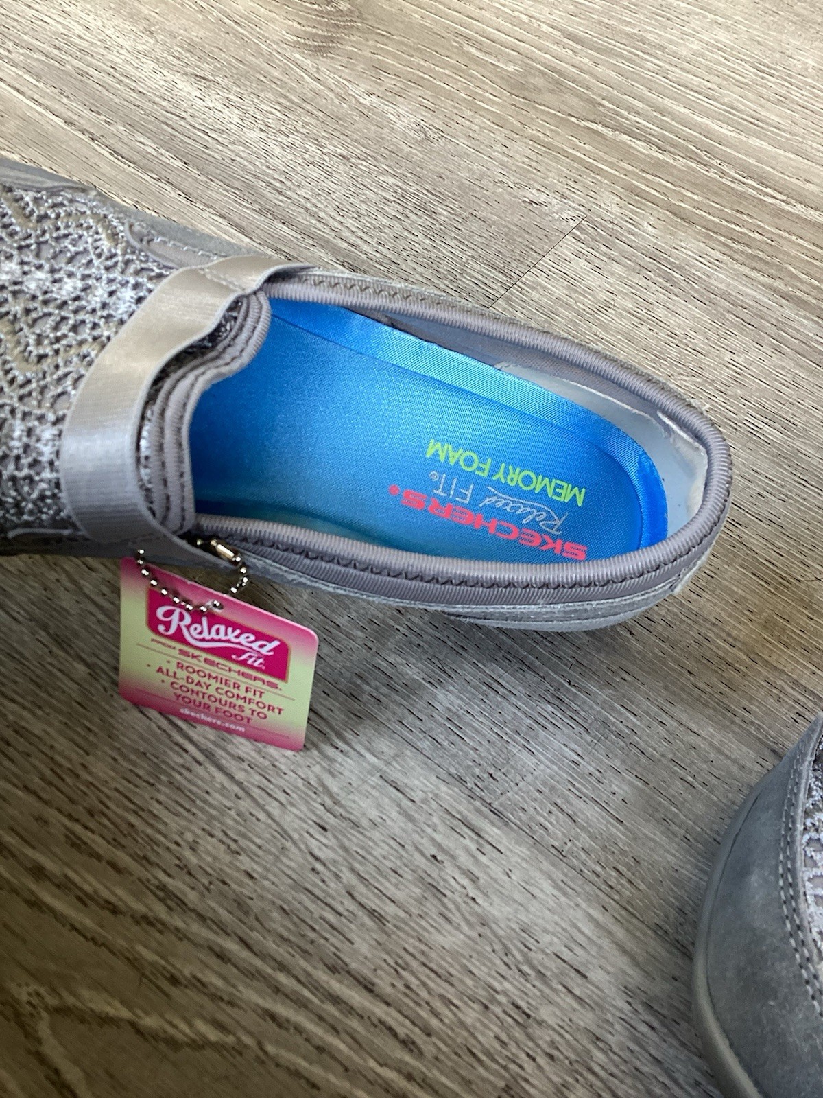 Skechers Womens Breathe Easy Relaxed Fit Size 9.5 Slip On Shoes Gray 88000DS