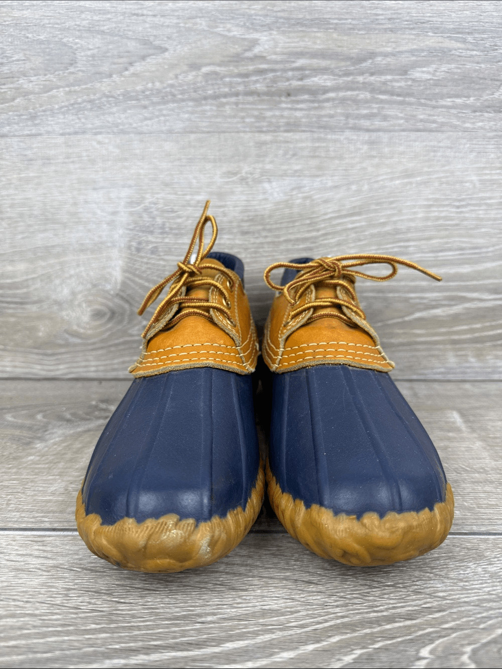 L.L. Bean Maine Hunting Shoe Women’s Sz 8 Waterproof Tan Leather Navy Moc Boots