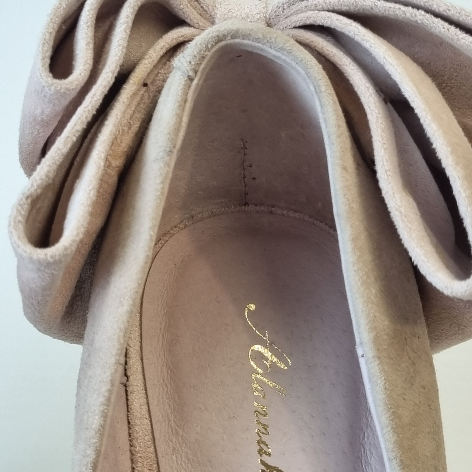 Vintage Alannah Hill Nude Suede Bow Heels AU 6 EU 37 Romantic Winter Bridal Glam