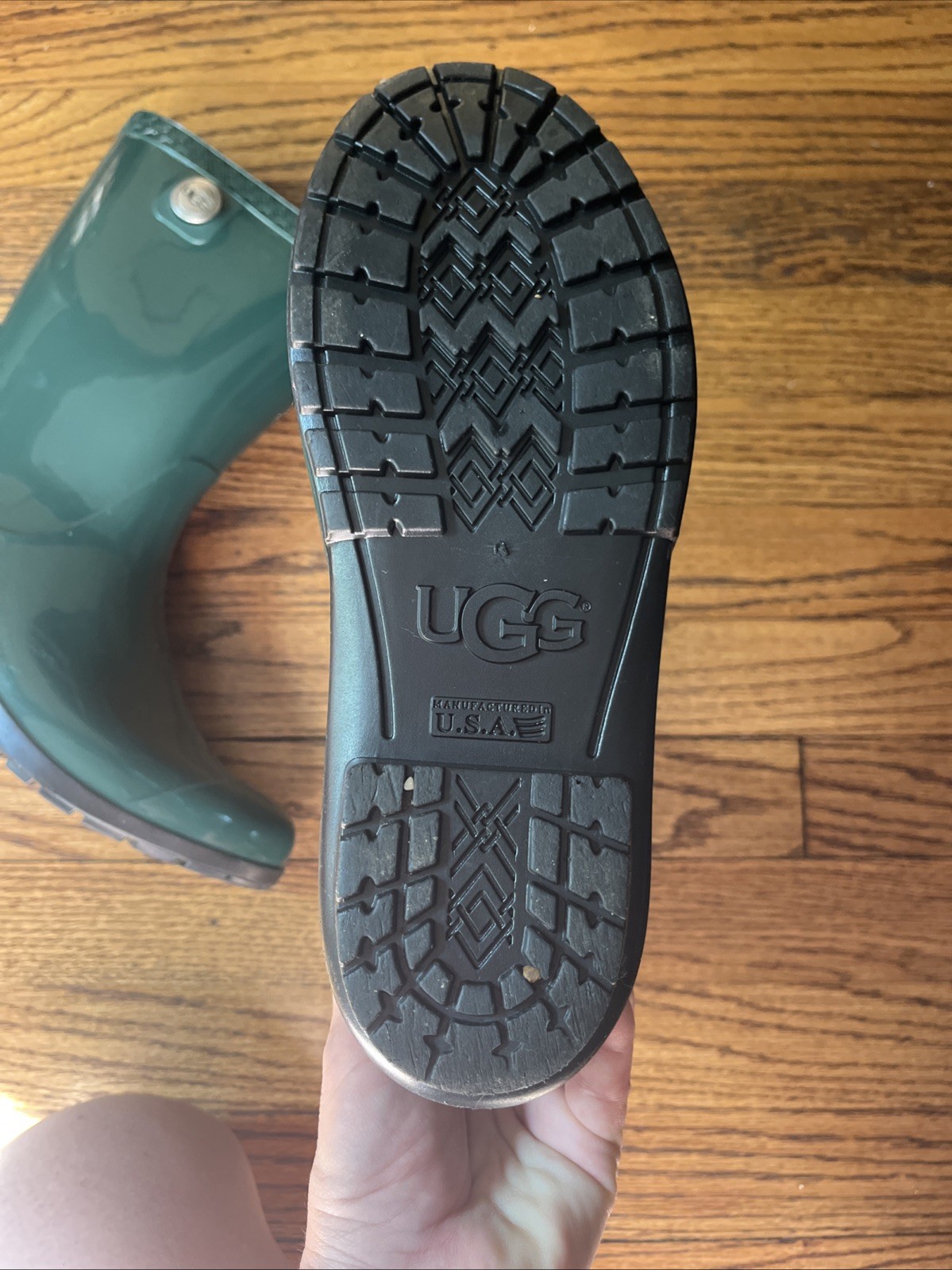 UGG Sienna Glossy Pine Green Rain Boots Size 8 Women’s Waterproof EUC