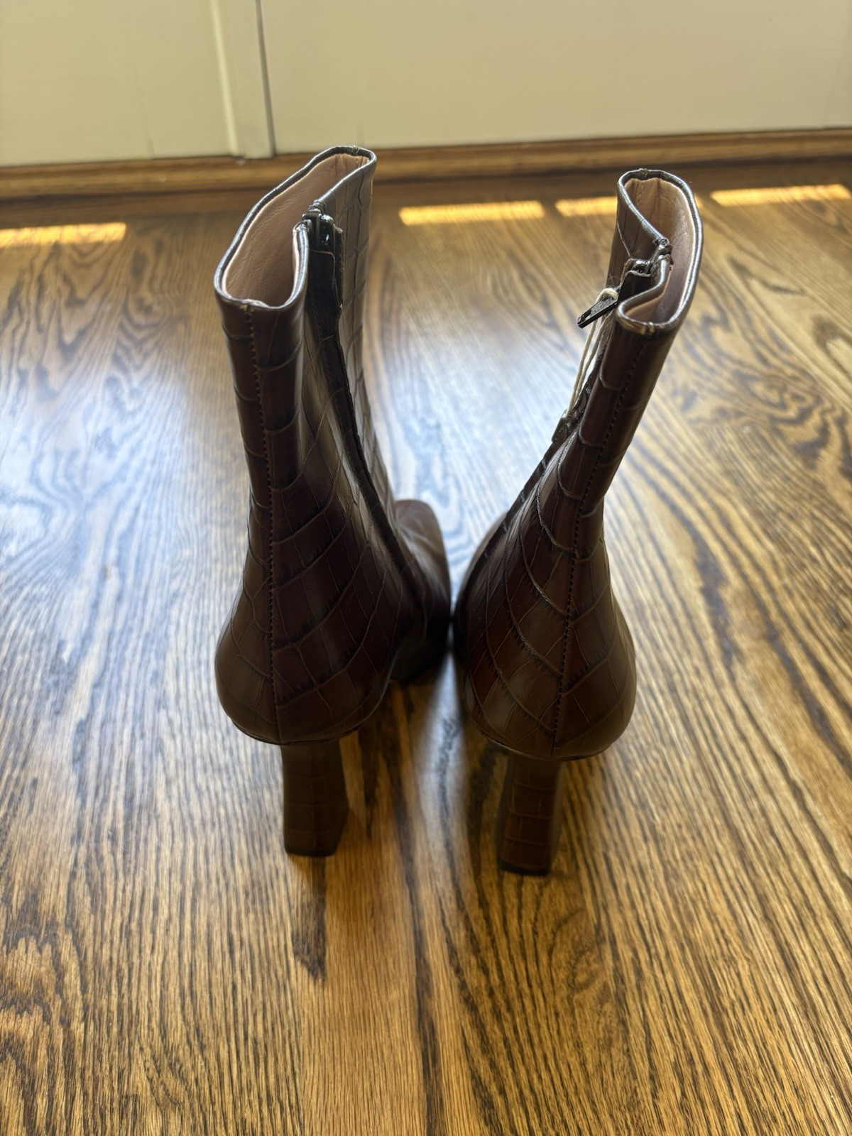 Women Brown Croc Embossed Ankle Boot Pointed Toe Zip Closure Size 38 Brand New