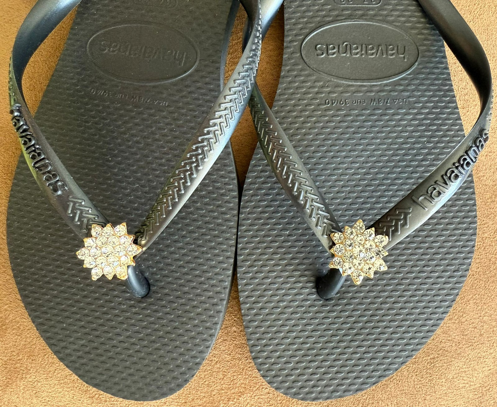 Havaianas Slim Flip Flops Women with Flower Crystal and Personalized Charm