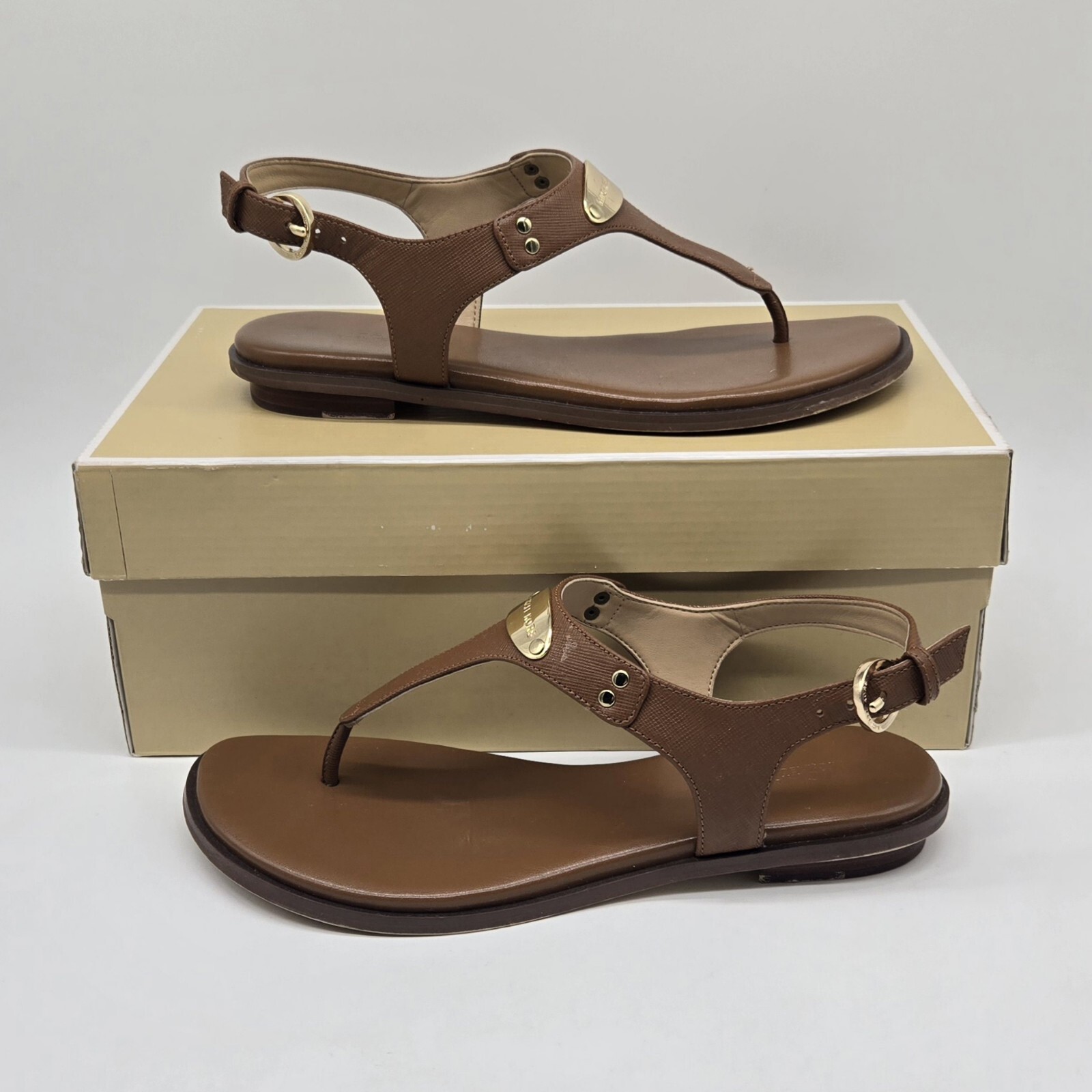 Michael Kors MK Plate Luggage 18K Gold Buckle Leather Sandal Women’s Sizes 6